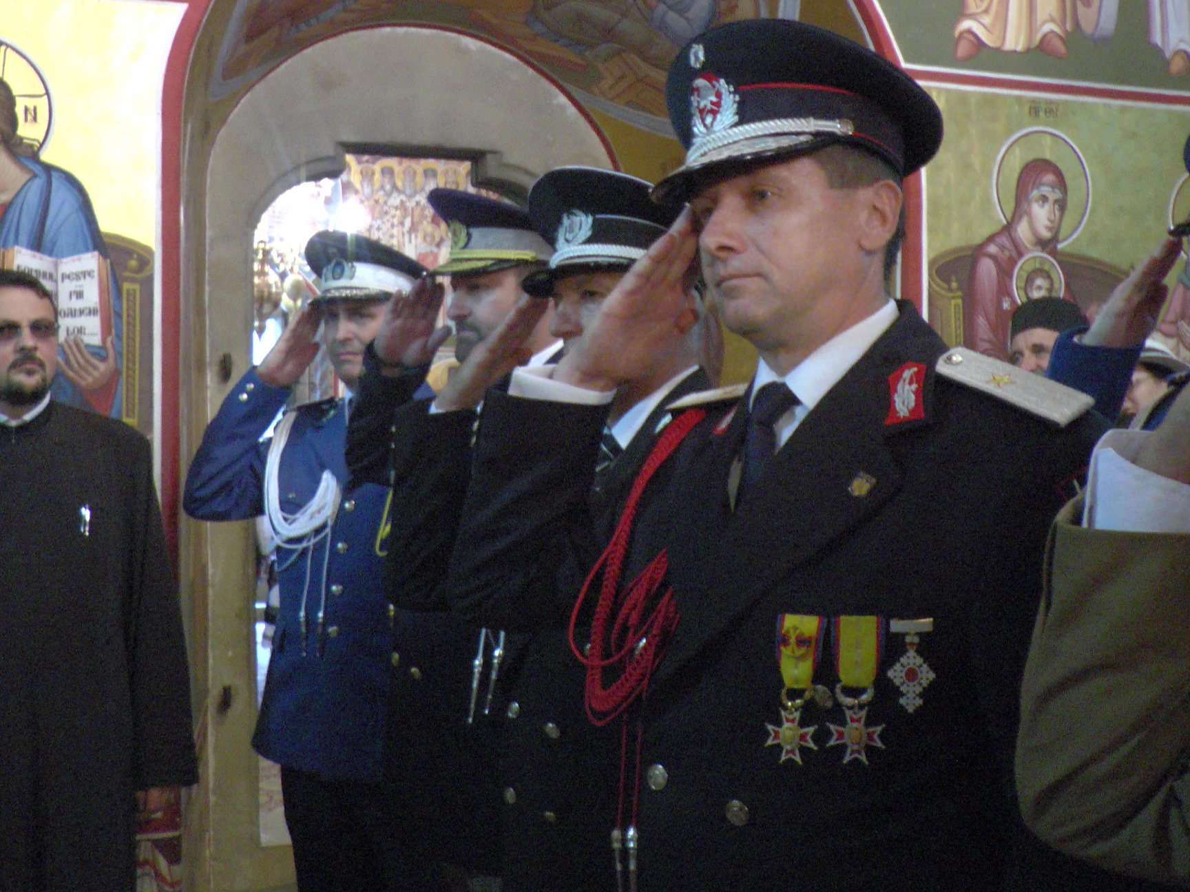 Hram la Putna: „Să luptăm fiecare prin rugăciunea noastră şi să nu ne războim niciodată între noi“