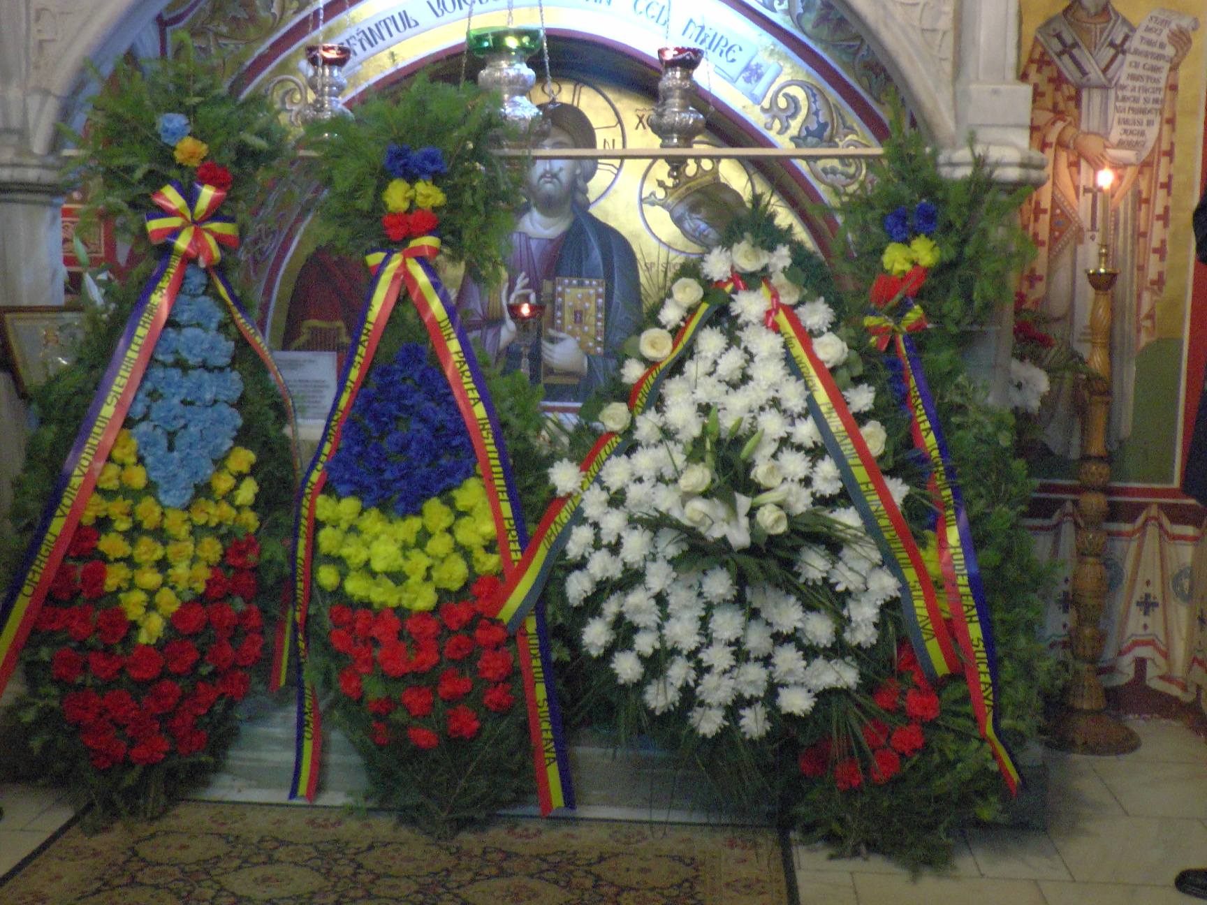 Hram la Putna: „Să luptăm fiecare prin rugăciunea noastră şi să nu ne războim niciodată între noi“