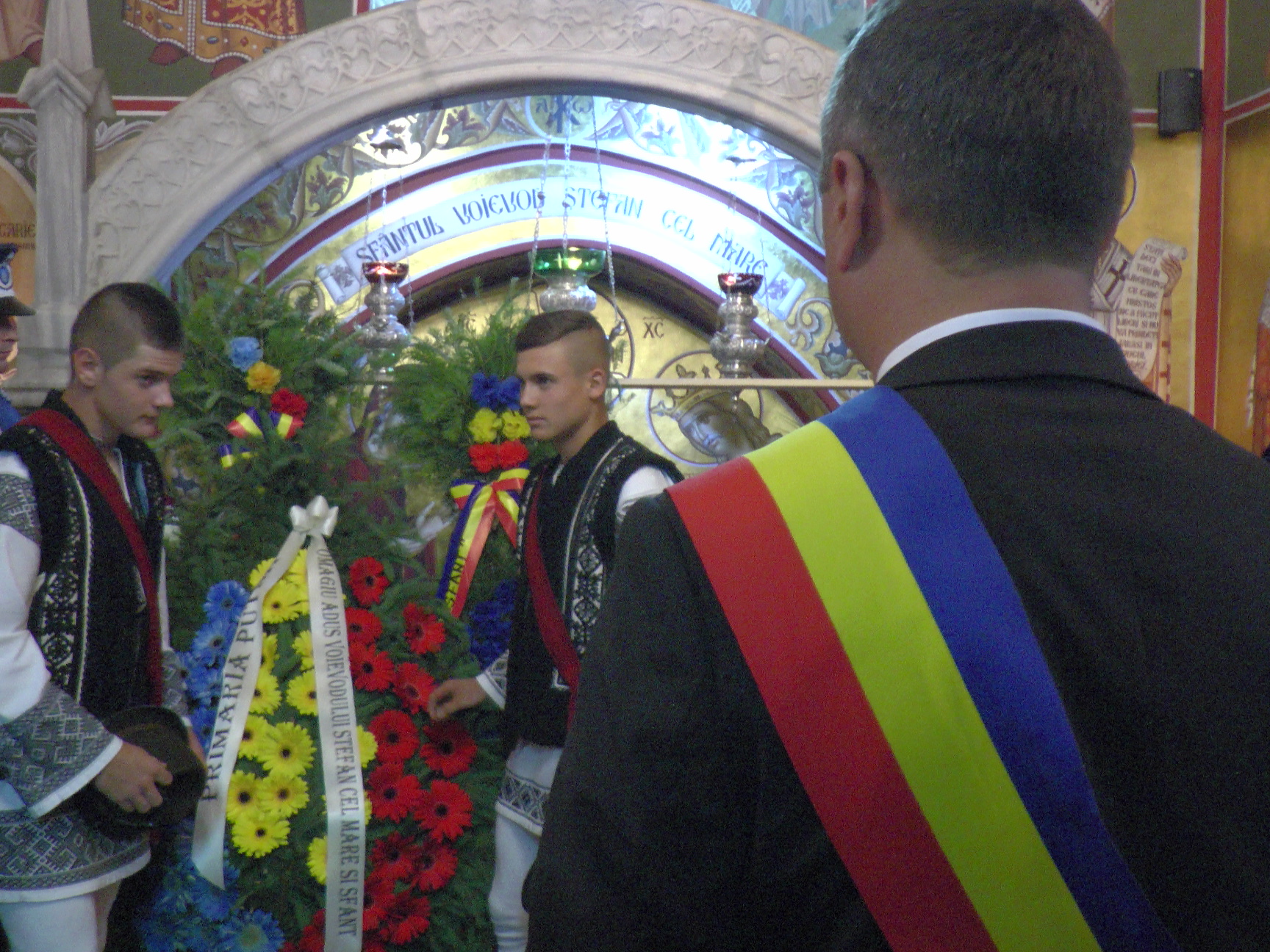 Hram la Putna: „Să luptăm fiecare prin rugăciunea noastră şi să nu ne războim niciodată între noi“