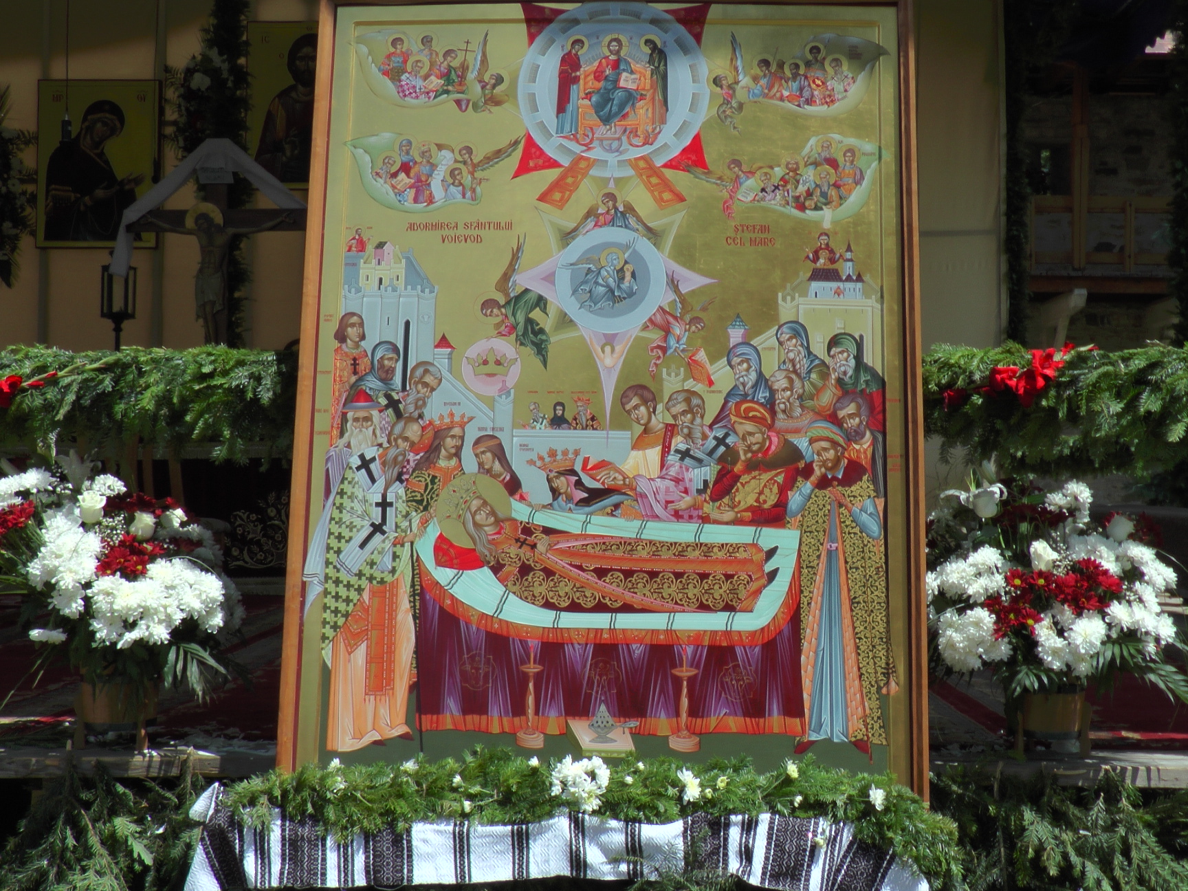 Hram la Putna: „Să luptăm fiecare prin rugăciunea noastră şi să nu ne războim niciodată între noi“