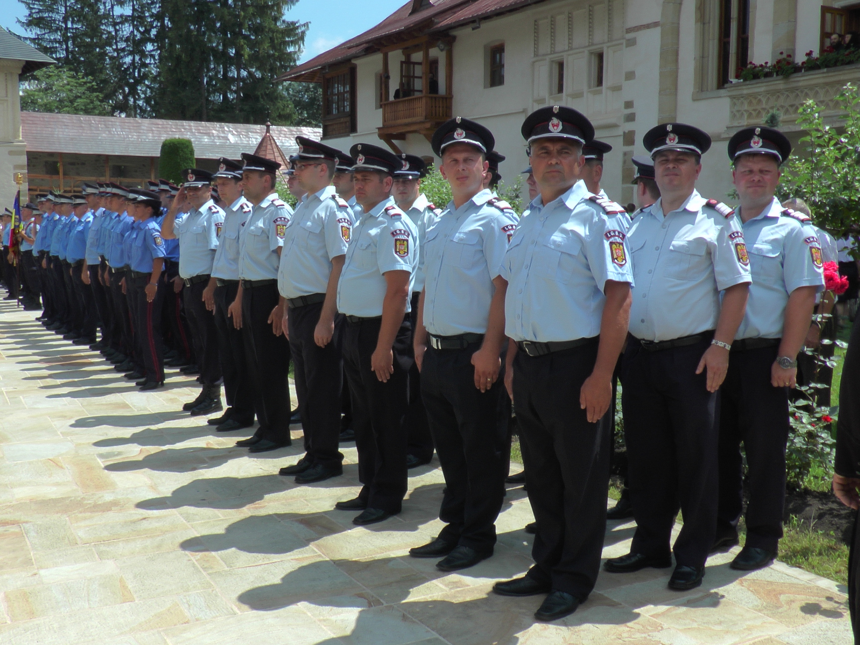Hram la Putna: „Să luptăm fiecare prin rugăciunea noastră şi să nu ne războim niciodată între noi“