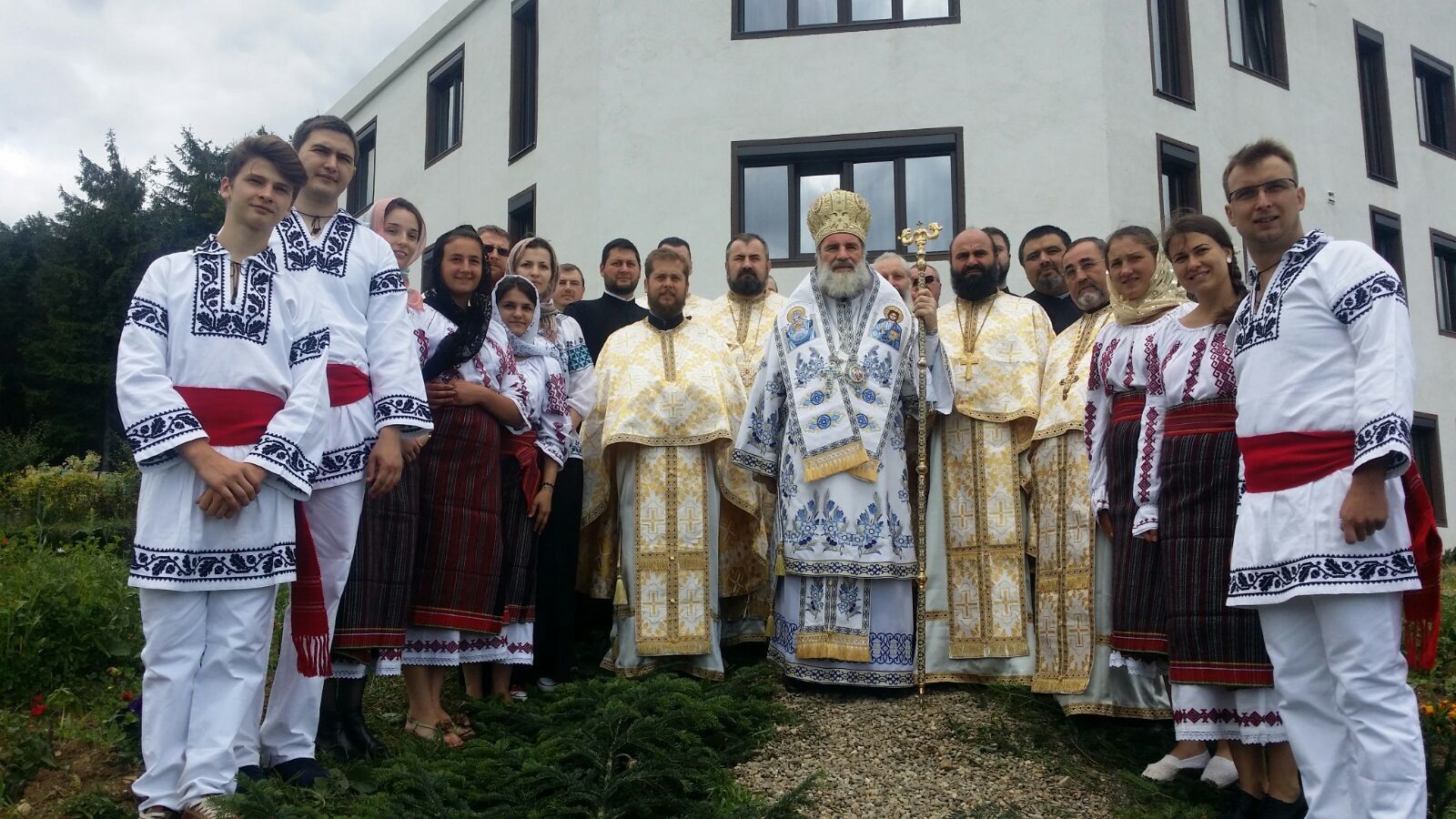 Sfântul Proroc Ilie Tesviteanul, cinstit la Schitul Berzunţi Sfântul Proroc Ilie Tesviteanul, cinstit la Schitul Berzunţi