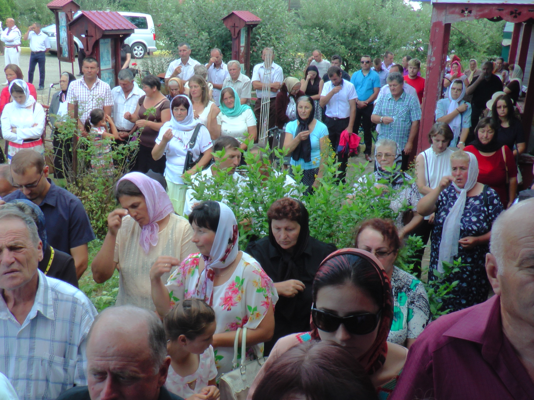 Liturghie arhierească la Mănăstirea Bogdăneşti