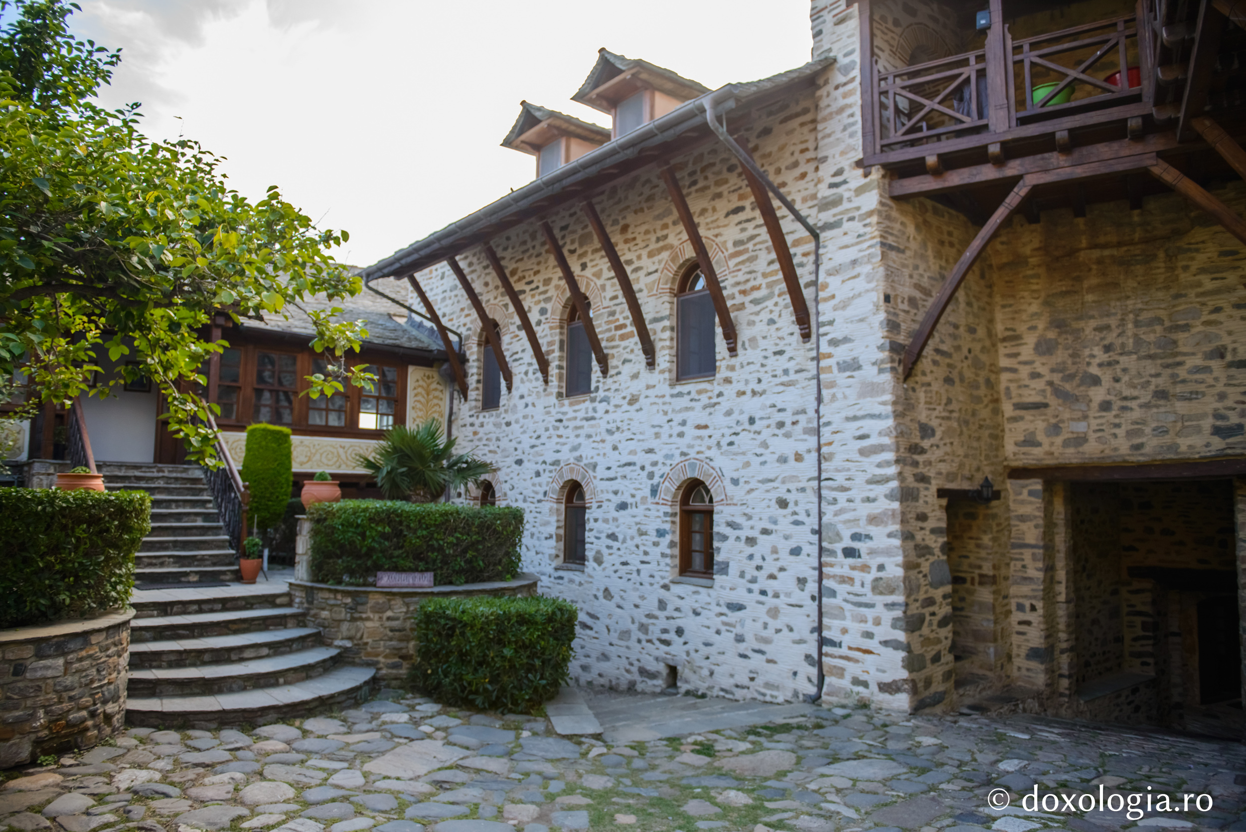 Arhondaricul / Foto: Pr. Silviu Cluci Mănăstirea Xenofont