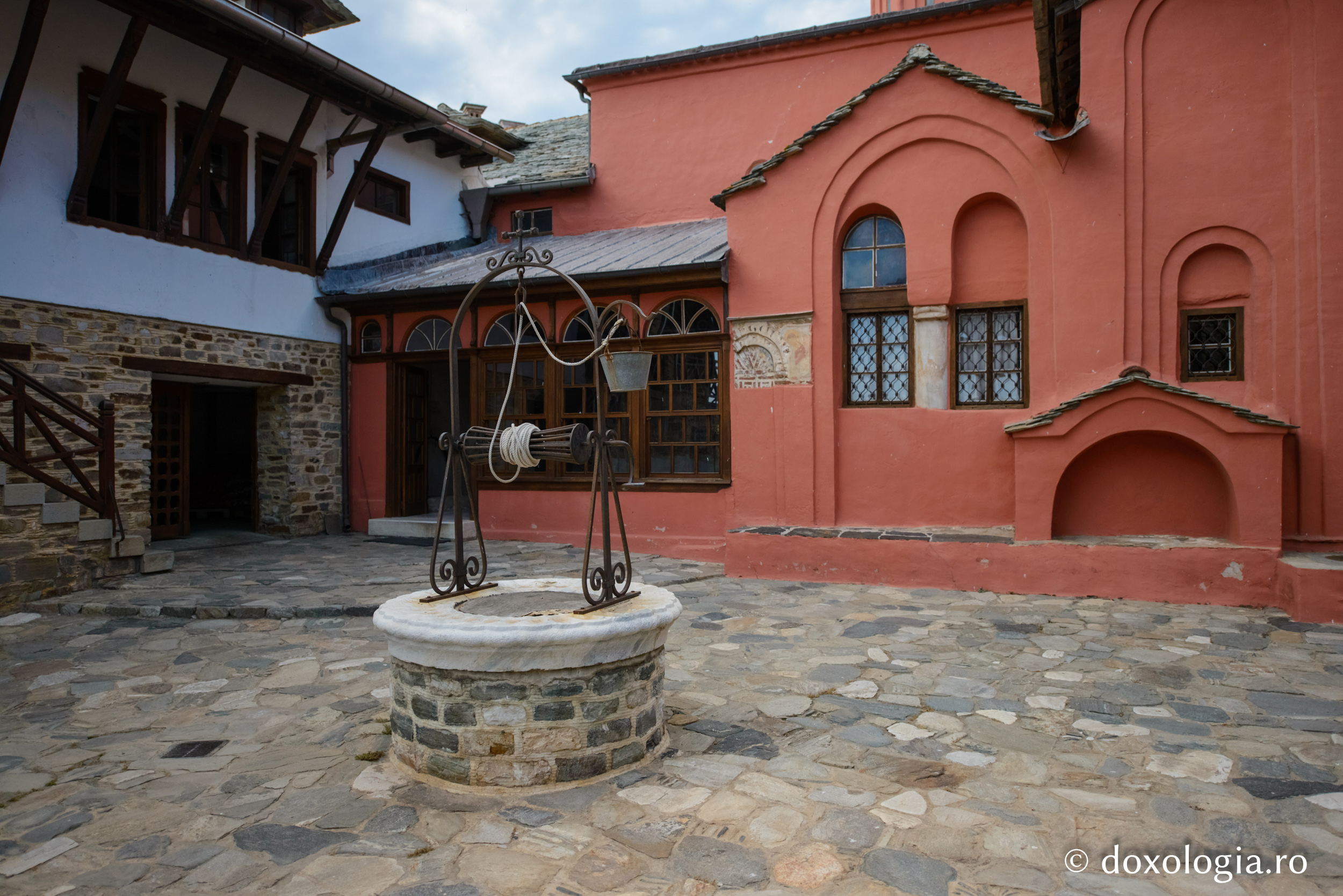 Vechiul Katholikon al Mănăstirii Xenofont