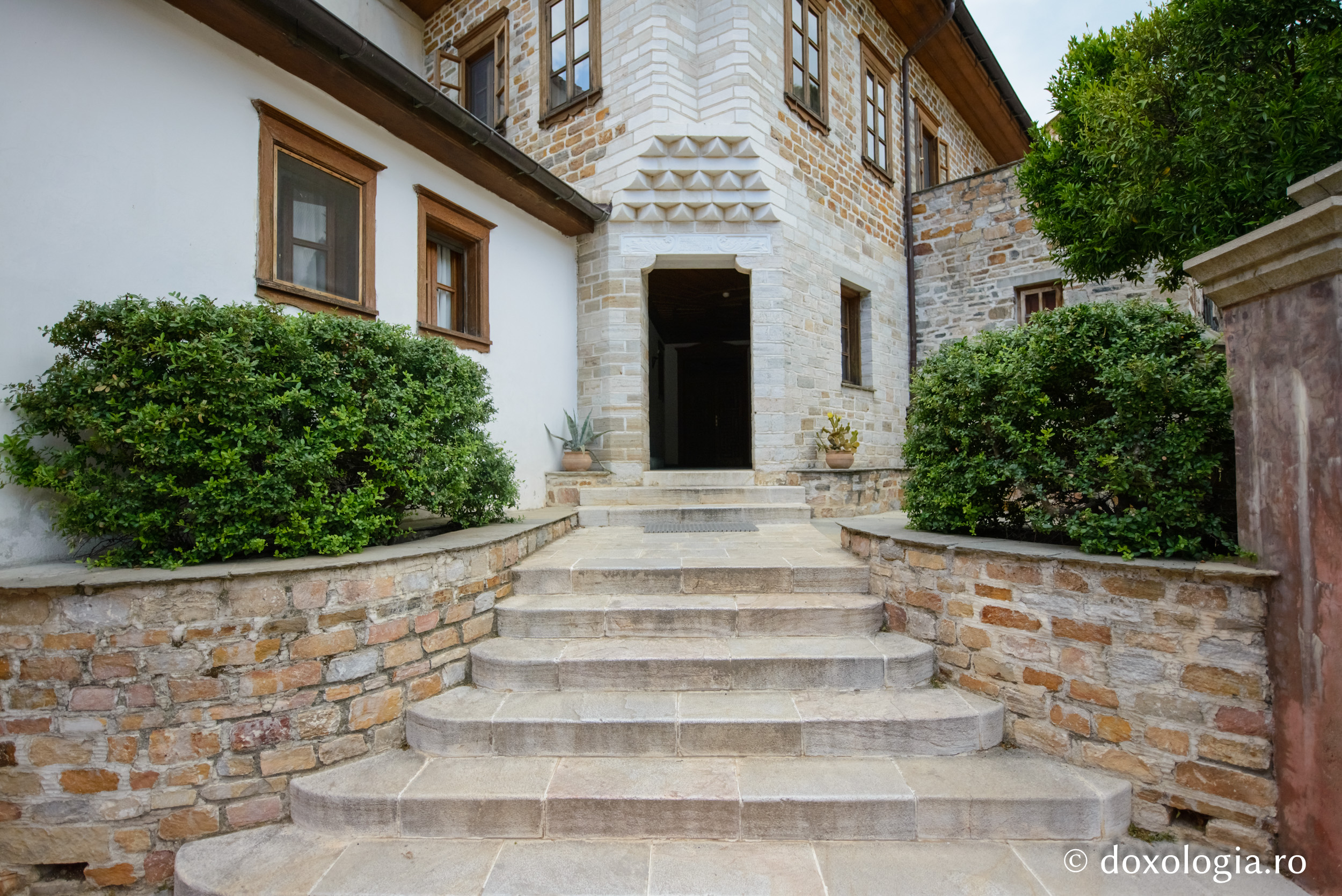 Biblioteca Mănăstirii Xenofont