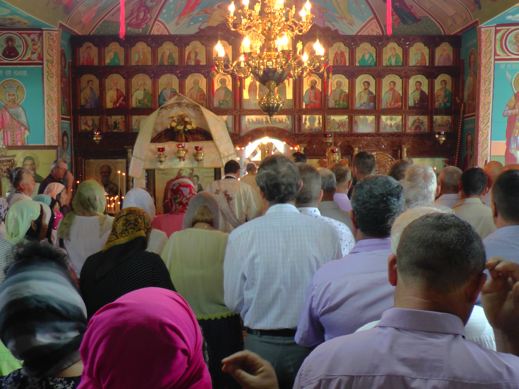 Slujire arhierească în Parohia „Sfânta Treime“ – Dumbrava