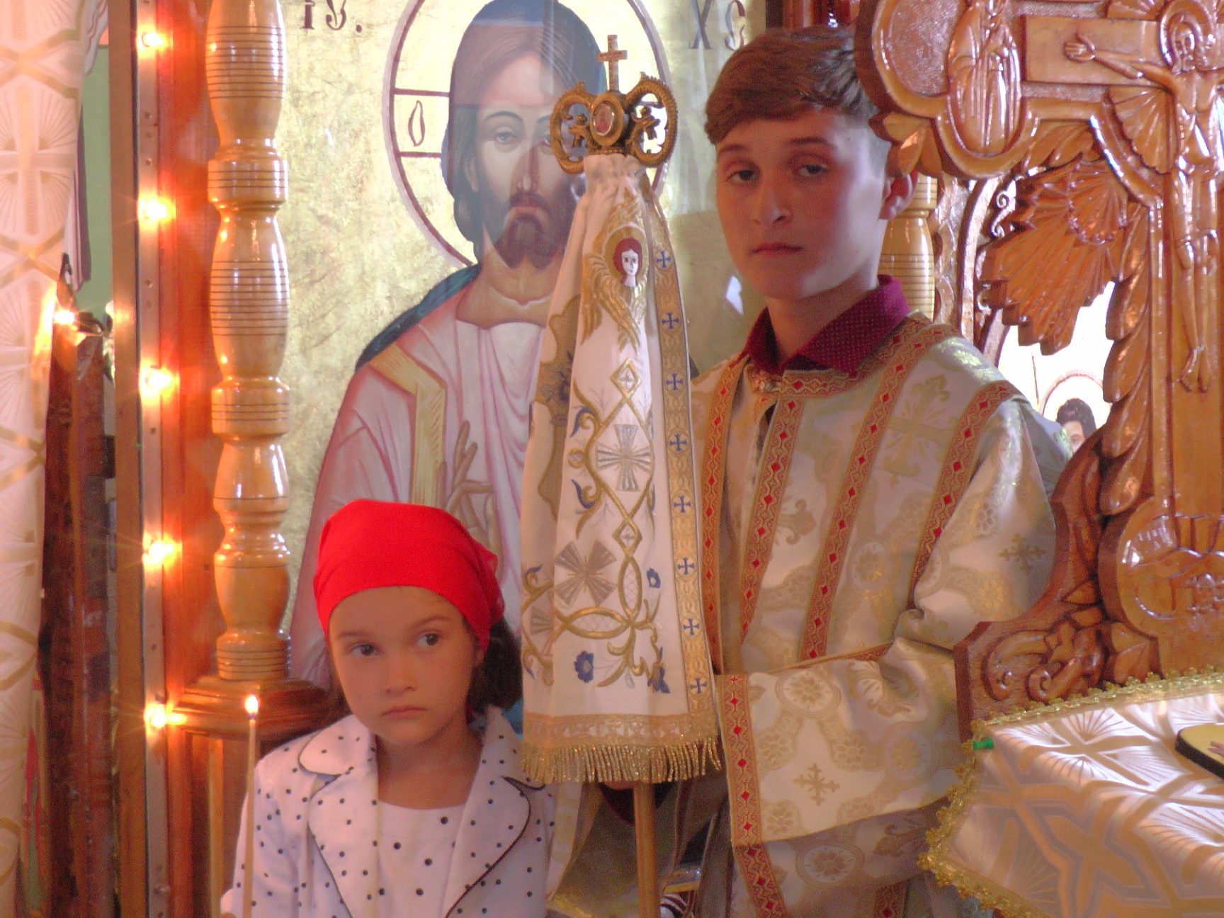 Slujire arhierească în Parohia „Sfânta Treime“ – Dumbrava