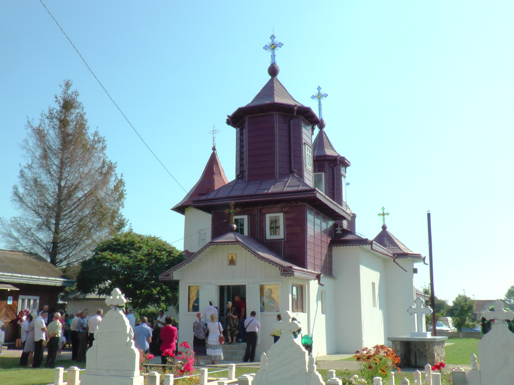Slujire arhierească în Parohia „Sfânta Treime“ – Dumbrava