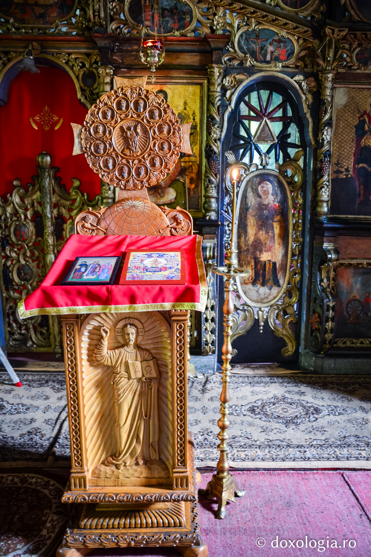 Arhitectura bisericii de lemn a Mănăstirii Tarcău