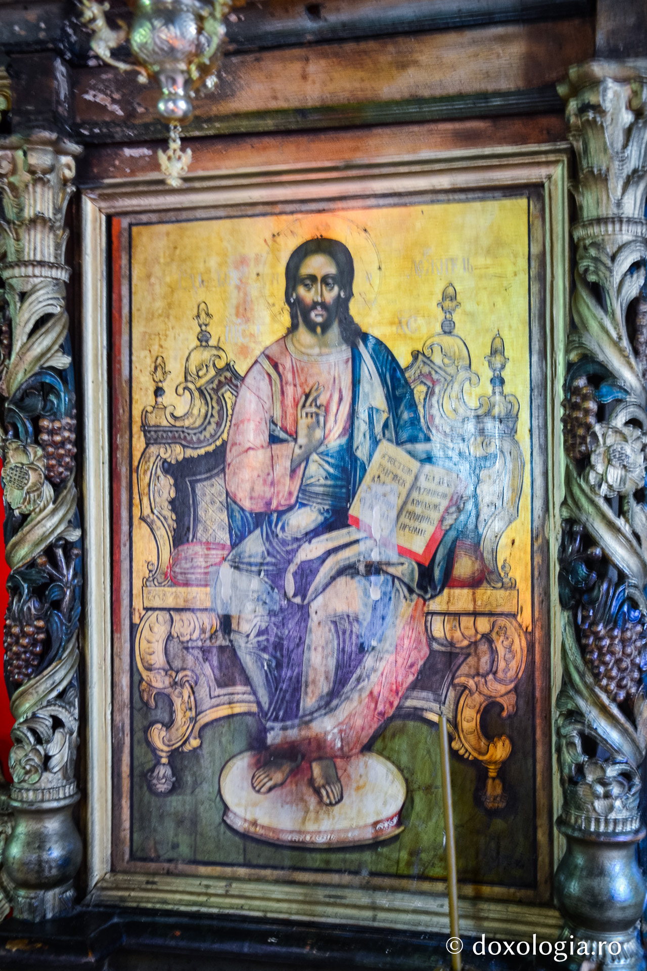 Arhitectura bisericii de lemn a Mănăstirii Tarcău