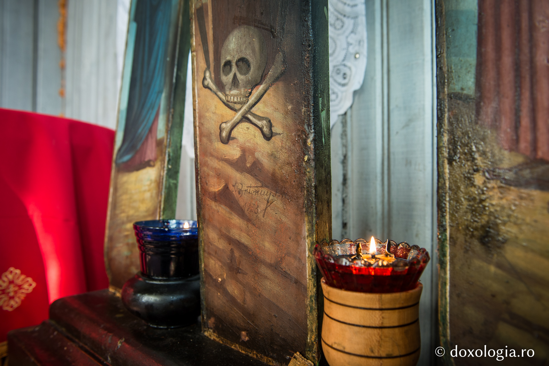 Dezlipește-te de lume