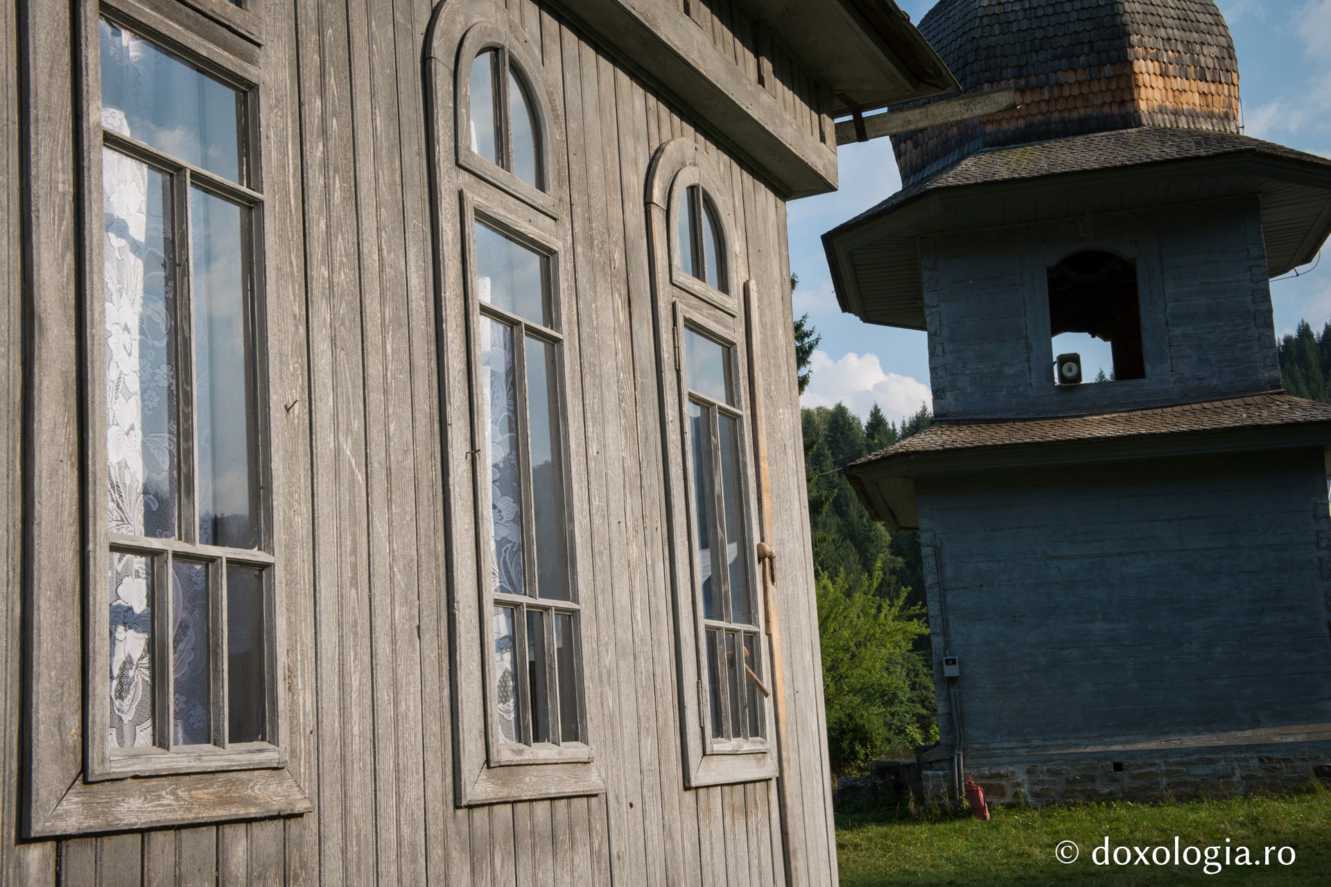 Biserica de lemn a Mănăstirii Sihăstria Tarcăului, rădăcină a istoriei comunității