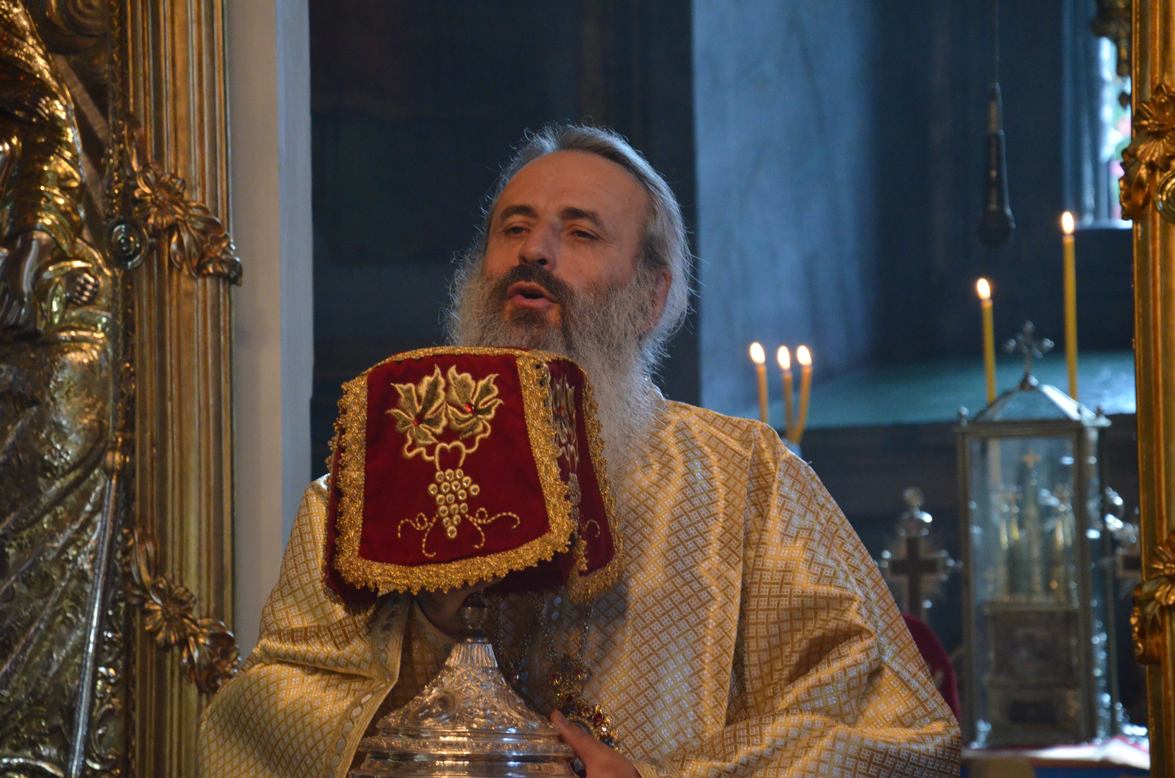 „Legăturile monahilor cu mirenii în contextul vieții duhovnicești și administrative ale mănăstirii”