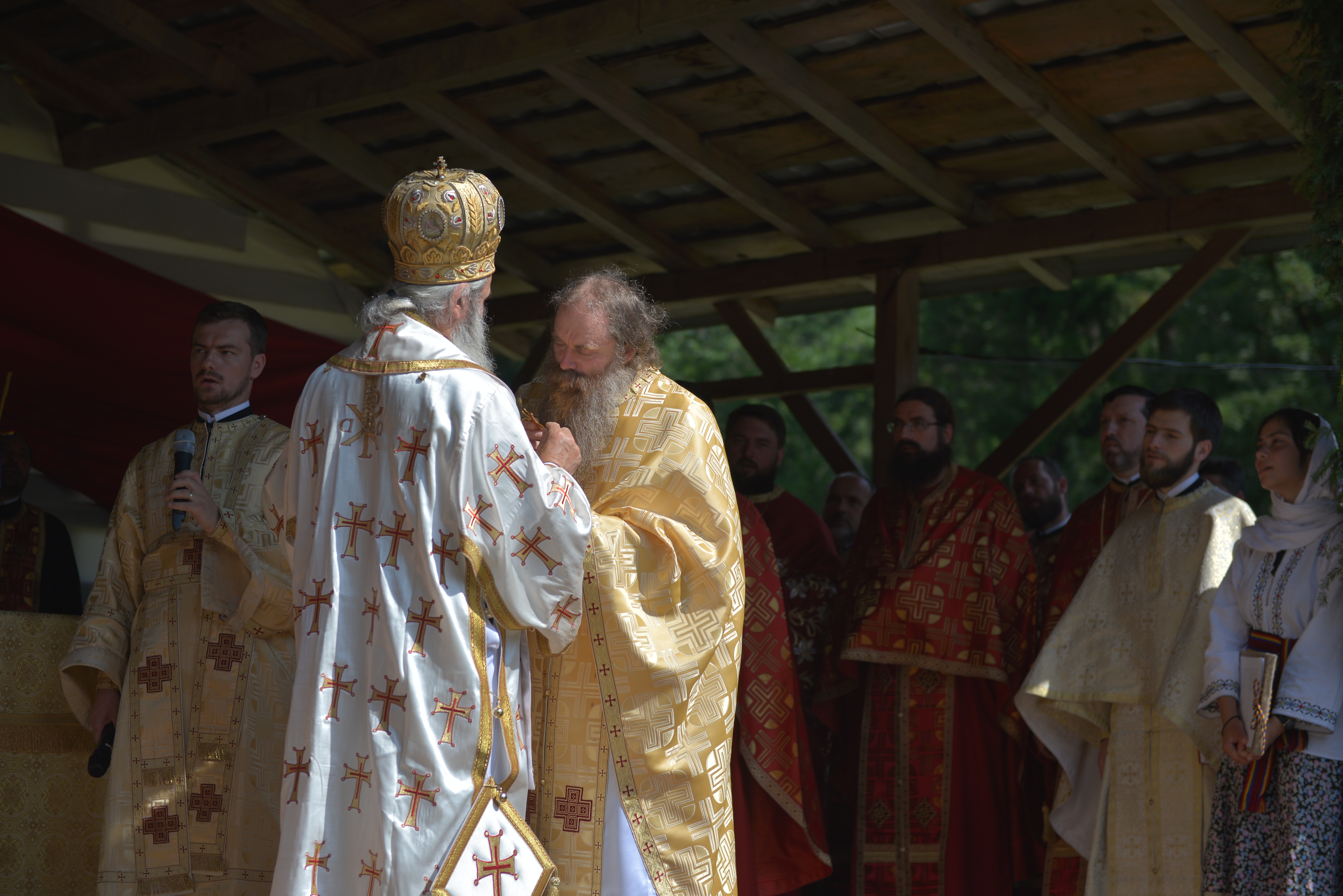 Tabăra de la Nemțișor: „Tinerii sunt invitați să-L cunoască pe Dumnezeu și să nu-L uite niciodată”