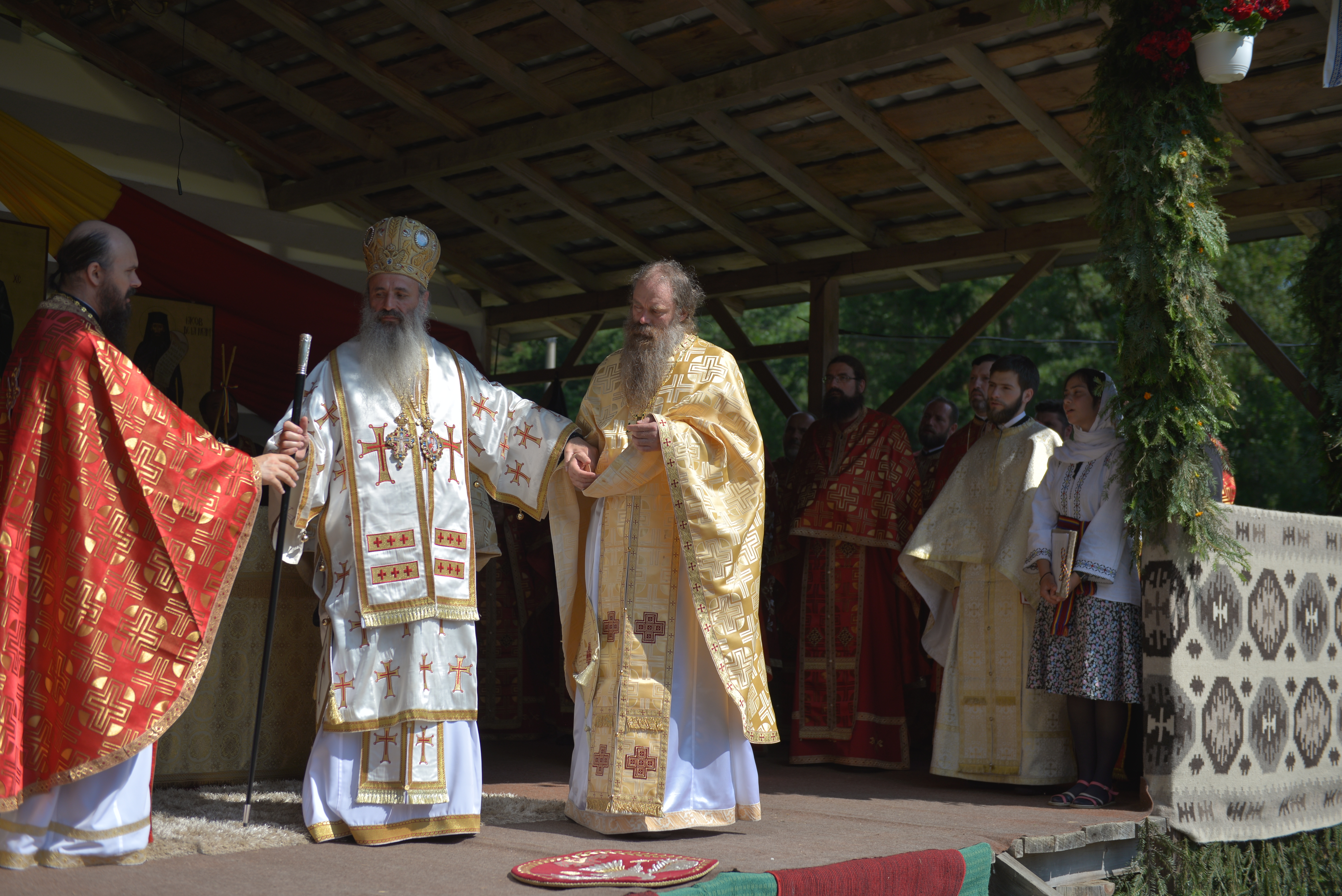 Tabăra de la Nemțișor: „Tinerii sunt invitați să-L cunoască pe Dumnezeu și să nu-L uite niciodată”