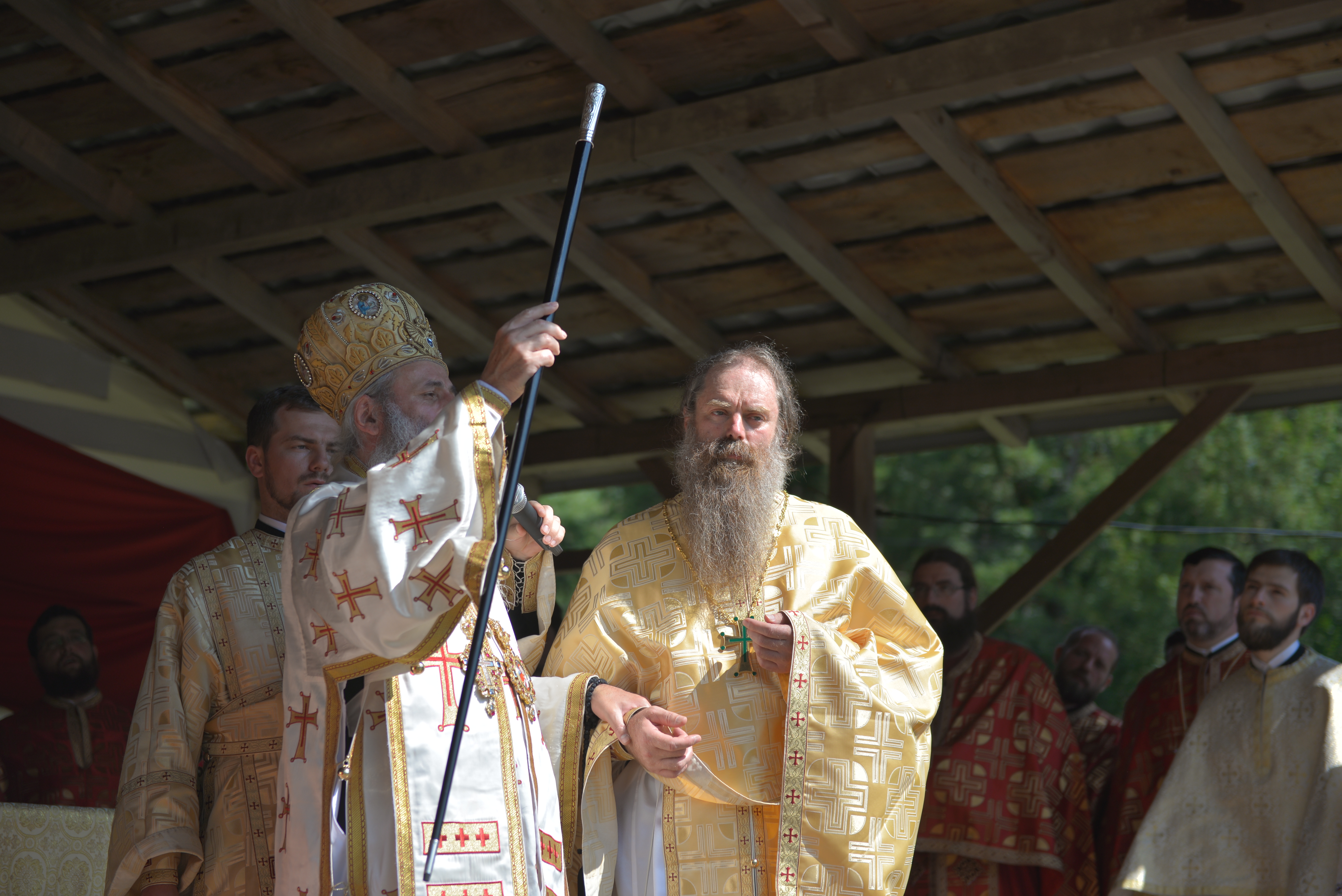 Tabăra de la Nemțișor: „Tinerii sunt invitați să-L cunoască pe Dumnezeu și să nu-L uite niciodată”