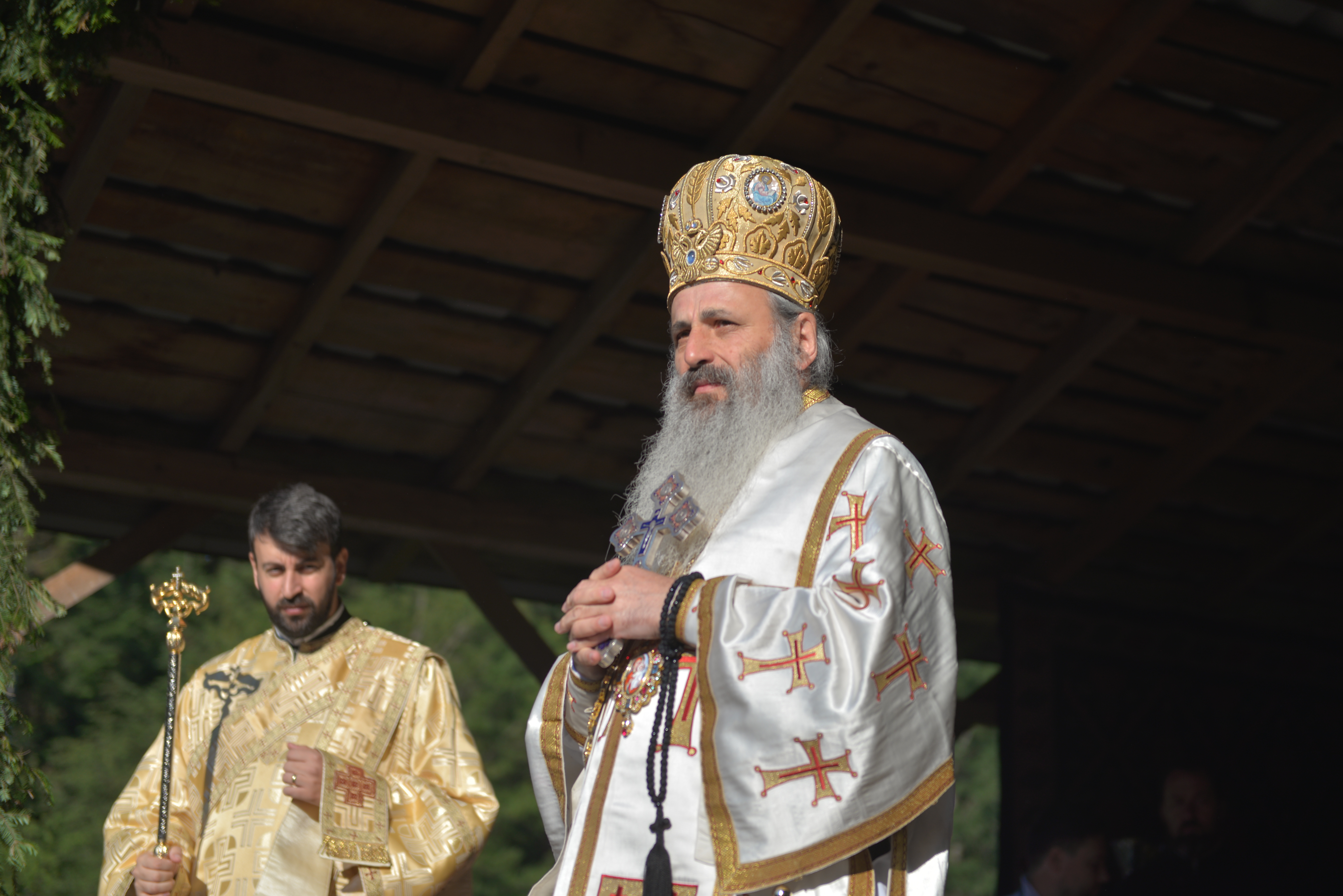 Tabăra de la Nemțișor: „Tinerii sunt invitați să-L cunoască pe Dumnezeu și să nu-L uite niciodată”