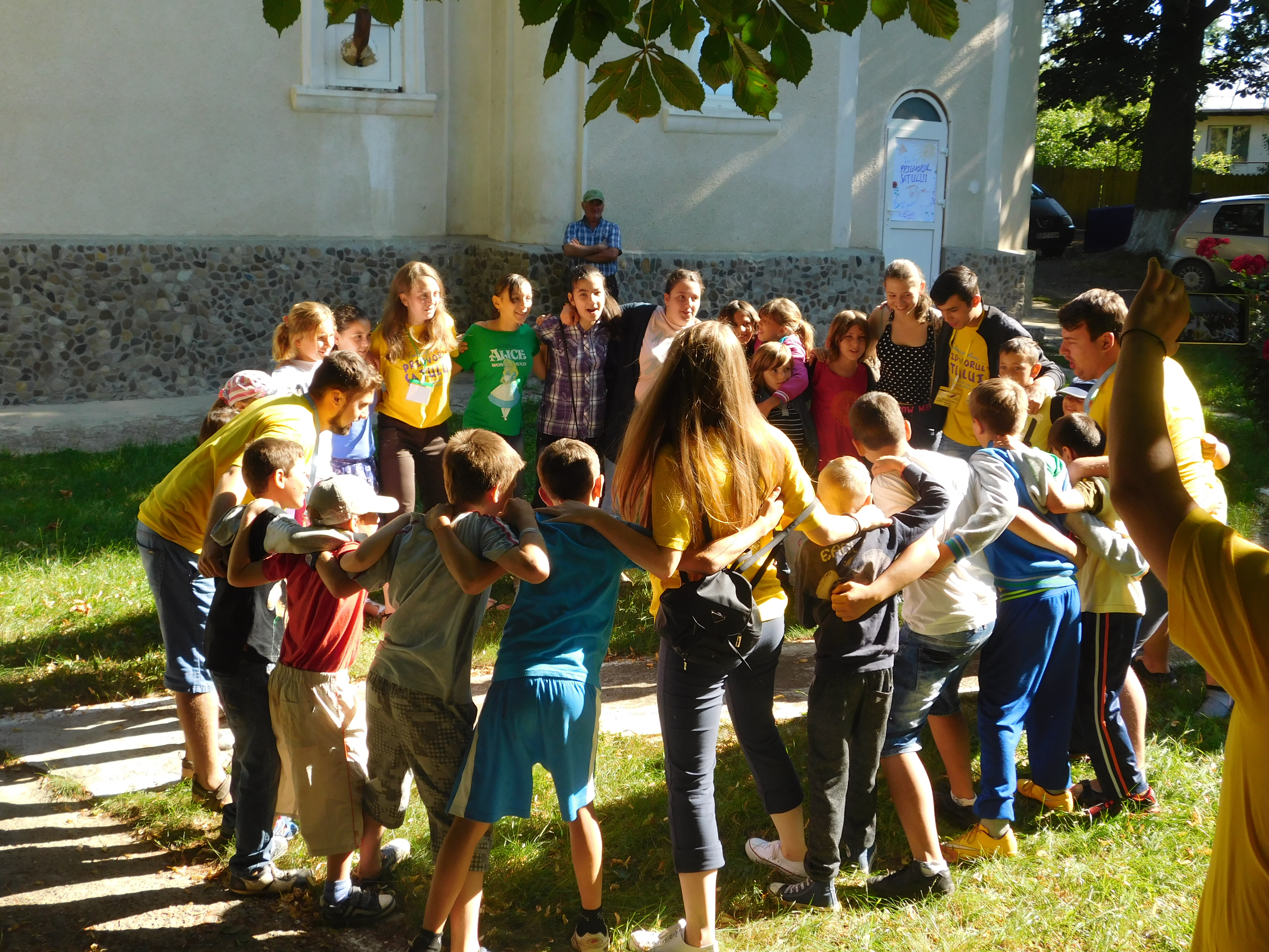 Prima tabără din Pridvorul Satului, prima bucurie pentru tinerii din Talpa