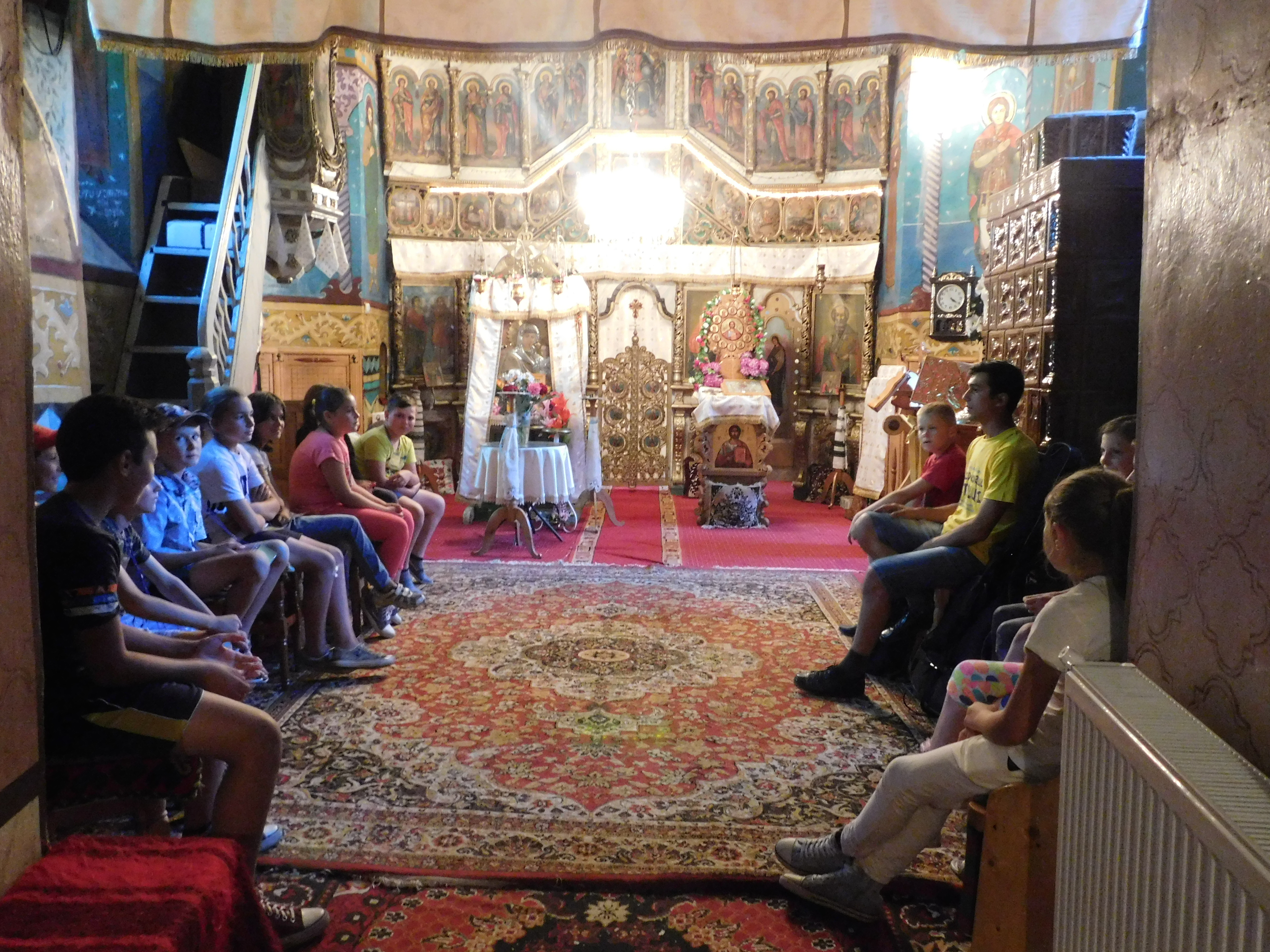 Prima tabără din Pridvorul Satului, prima bucurie pentru tinerii din Talpa