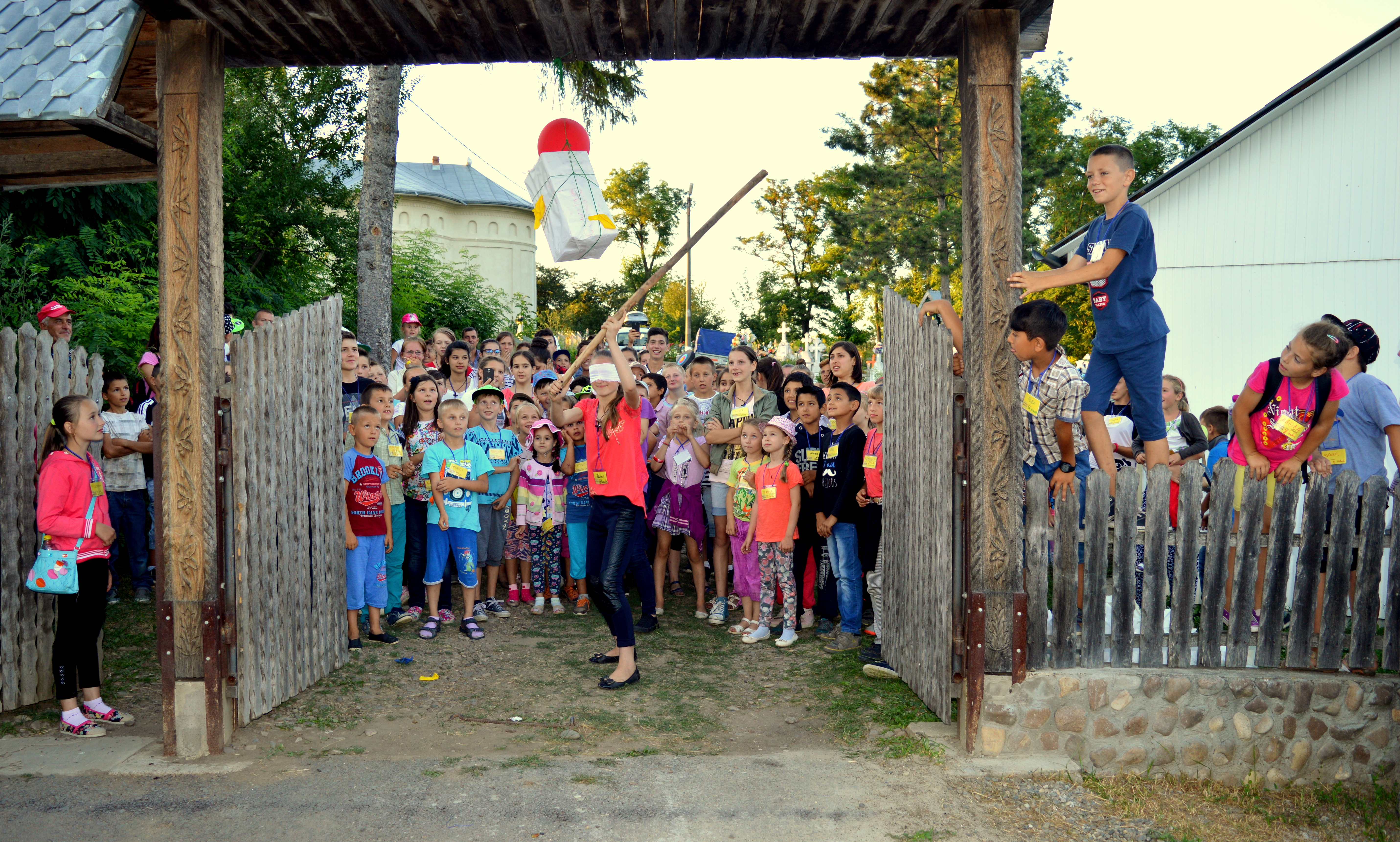 Tabără  de  vară  pentru copiii  și  tinerii  din  satele Baranca, Racovăț și Hilișeu Horia