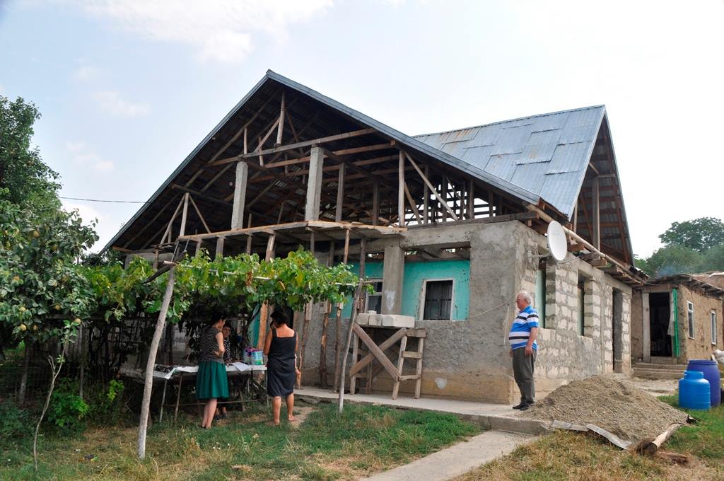 Copil salvat de la avort cu ajutorul Pro Vita Iași