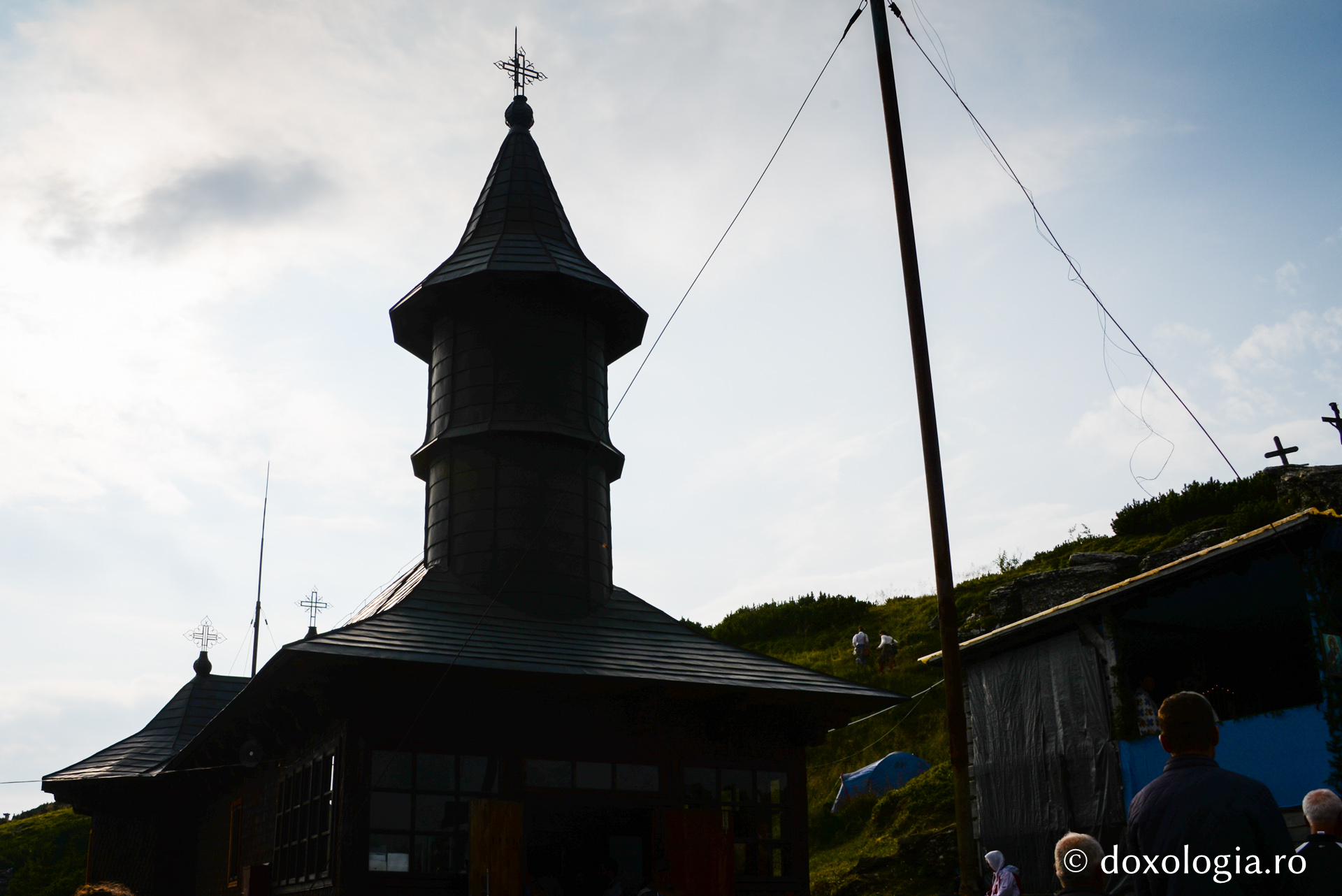 Pașaport pentru Mănăstirea de pe Ceahlău