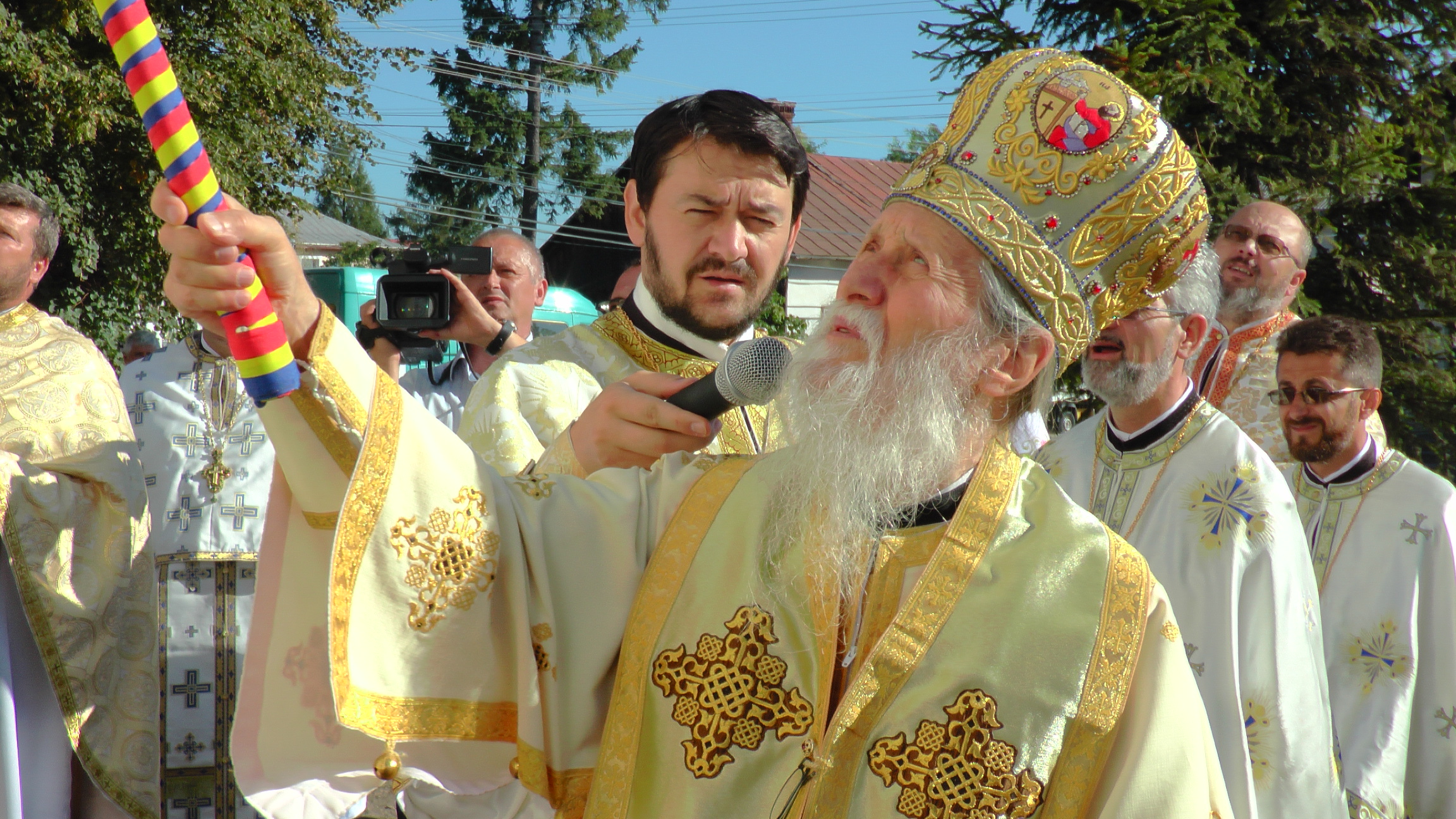 Resfințirea bisericii cu hramul „Sfânta Treime”, parohia Arbore, județul Suceava