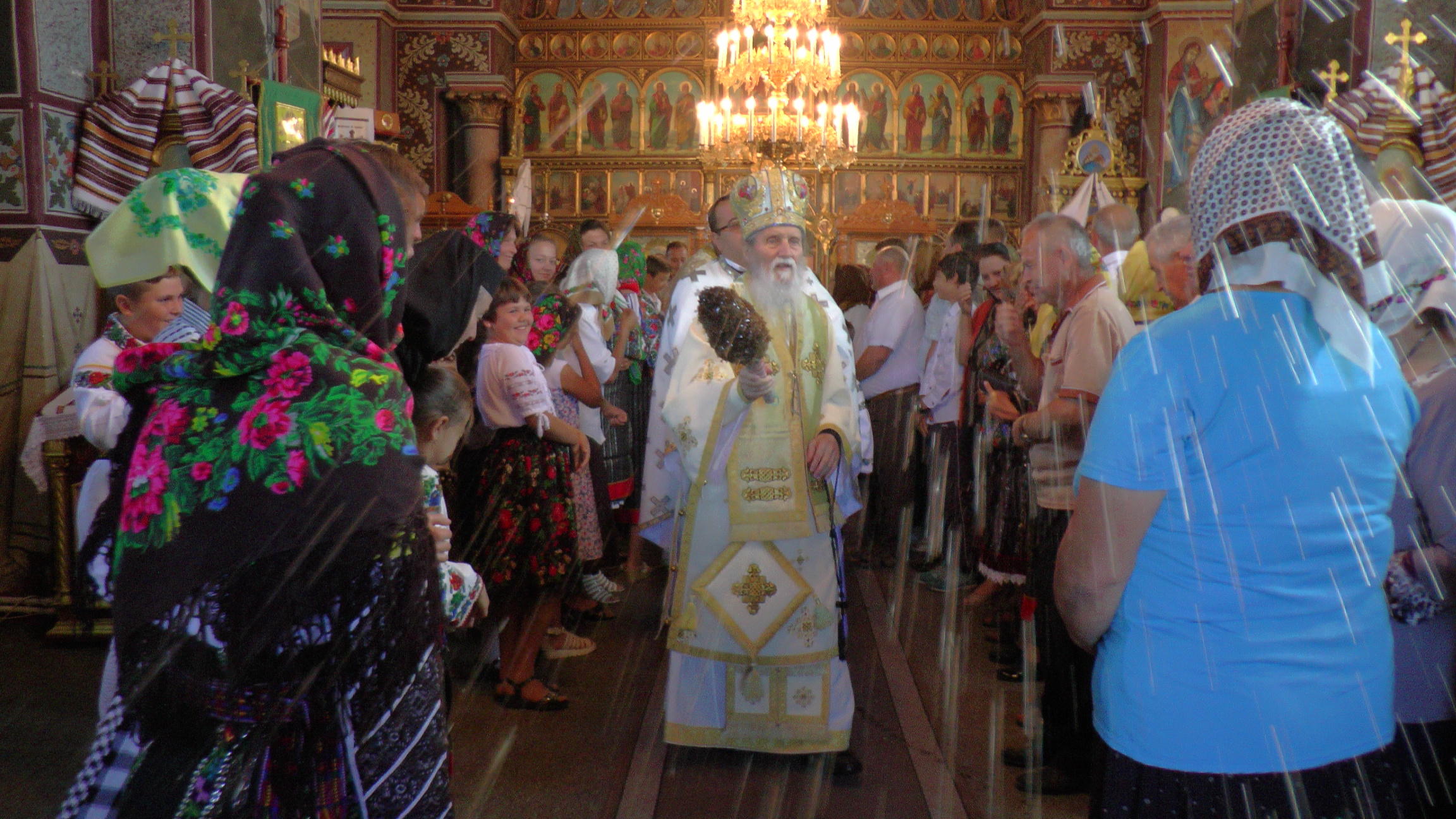 Resfințirea bisericii cu hramul „Sfânta Treime”, parohia Arbore, județul Suceava