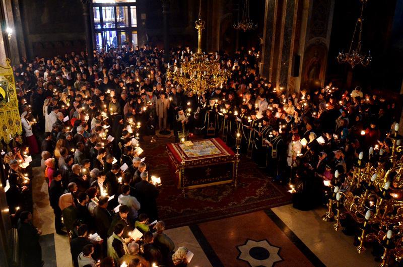 Prohodul Maicii Domnului la Catedrala Mitropolitană din Iaşi