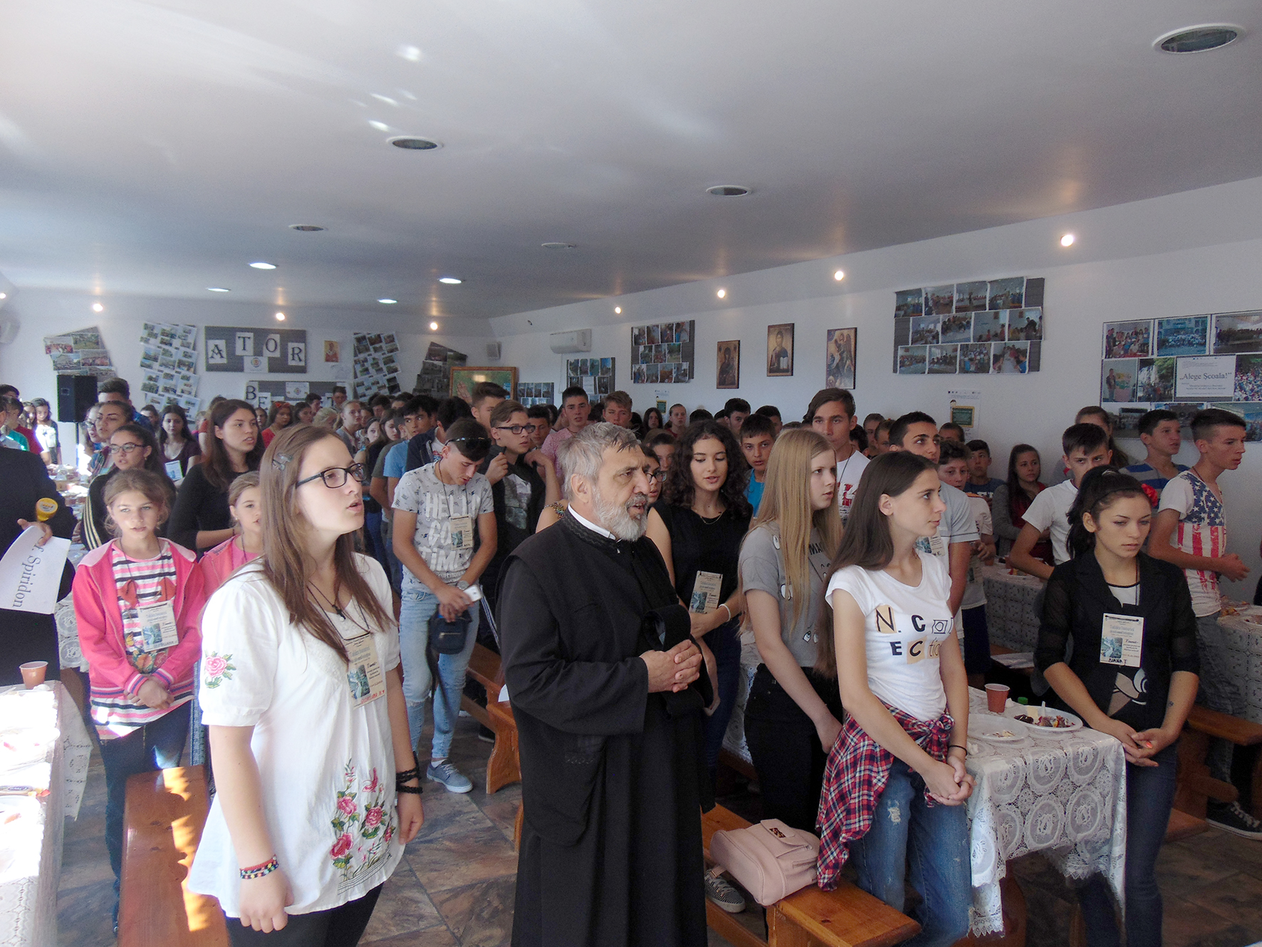 Comunitatea bucuriei de sub cerul belceştean