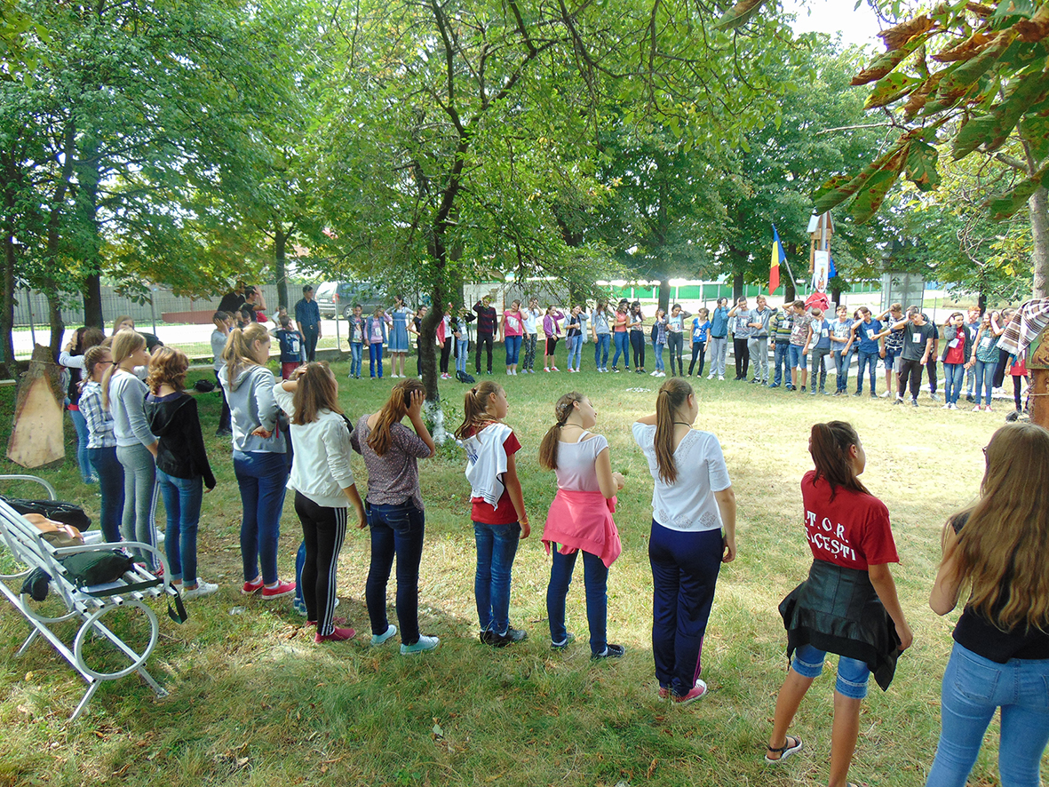 Comunitatea bucuriei de sub cerul belceştean