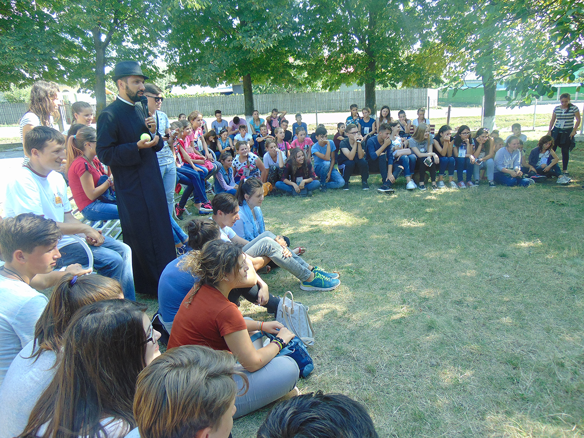 Comunitatea bucuriei de sub cerul belceştean