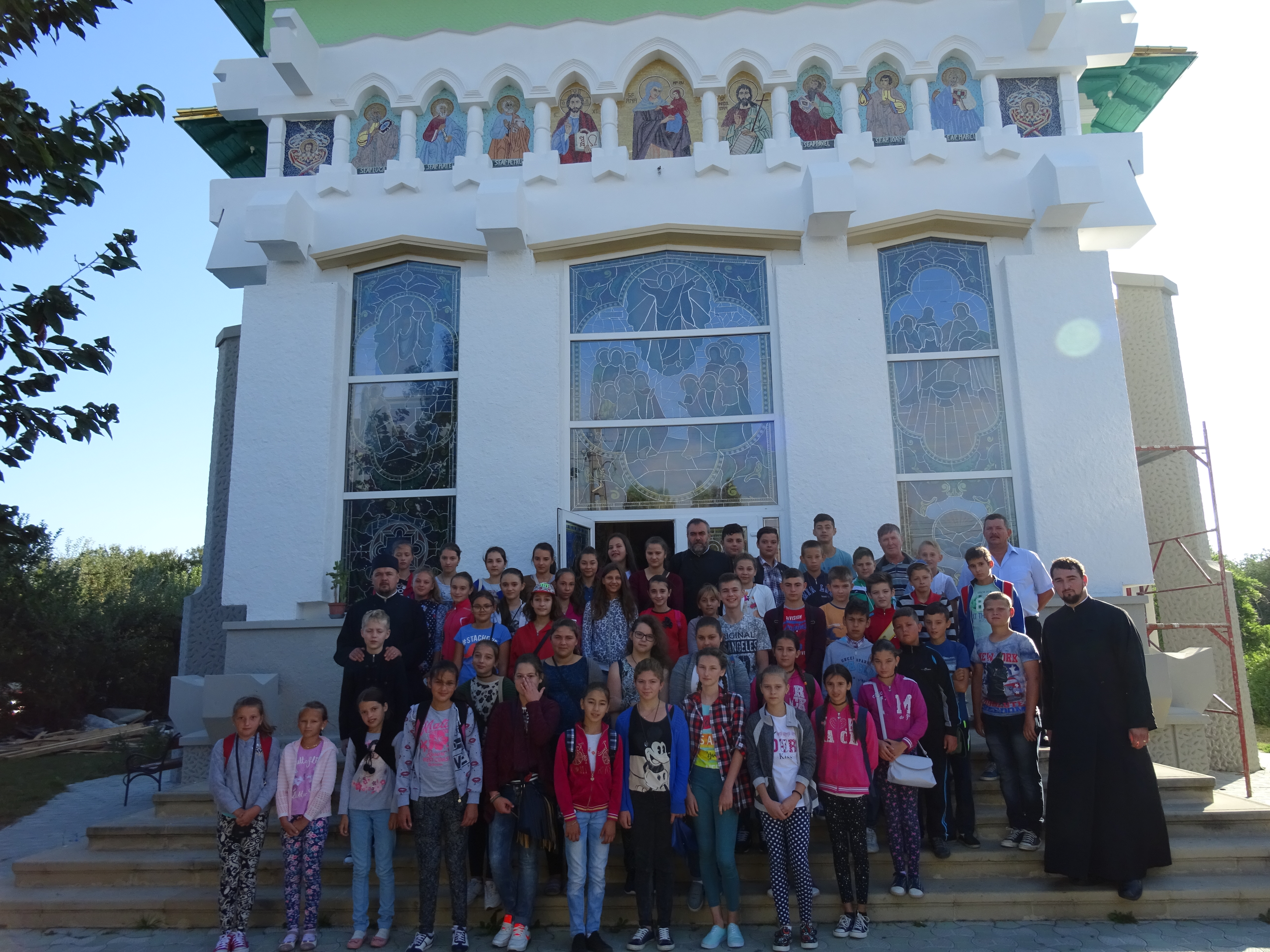 Parohia Boroaia I a găzduit a treia etapă a programului de tip Şcoală de vară în cadrul Protoieriei Fălticeni Parohia Boroaia I a găzduit a treia etapă a programului de tip Şcoală de vară în cadrul Protoieriei Fălticeni