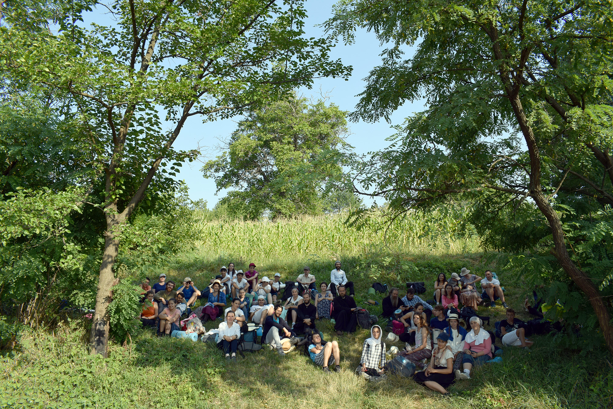 La pas pe urmele sfinţilor nemţeni: „Da, împreună am biruit 170 km!“ (GALERIE FOTO)