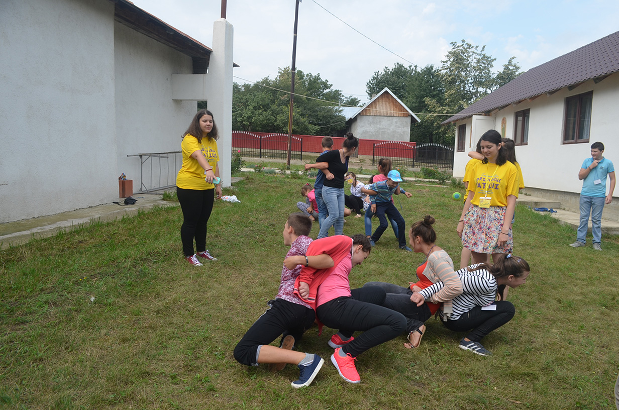 Bucuria redescoperită prin joc şi rugăciune la Tudor Vladimirescu