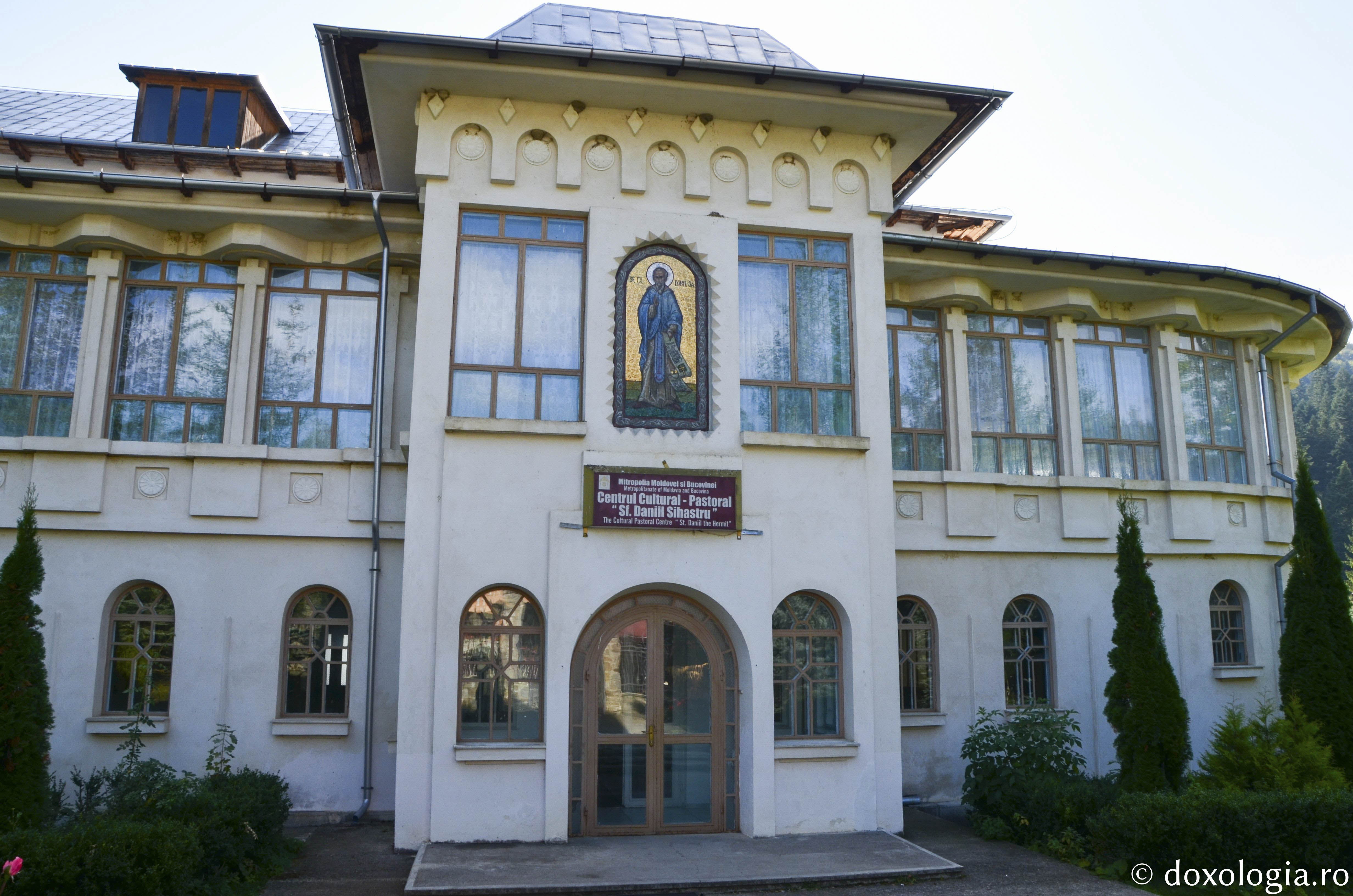 Centrul Cultural Pastoral „Sfântul Daniil Sihastrul” de la Durău