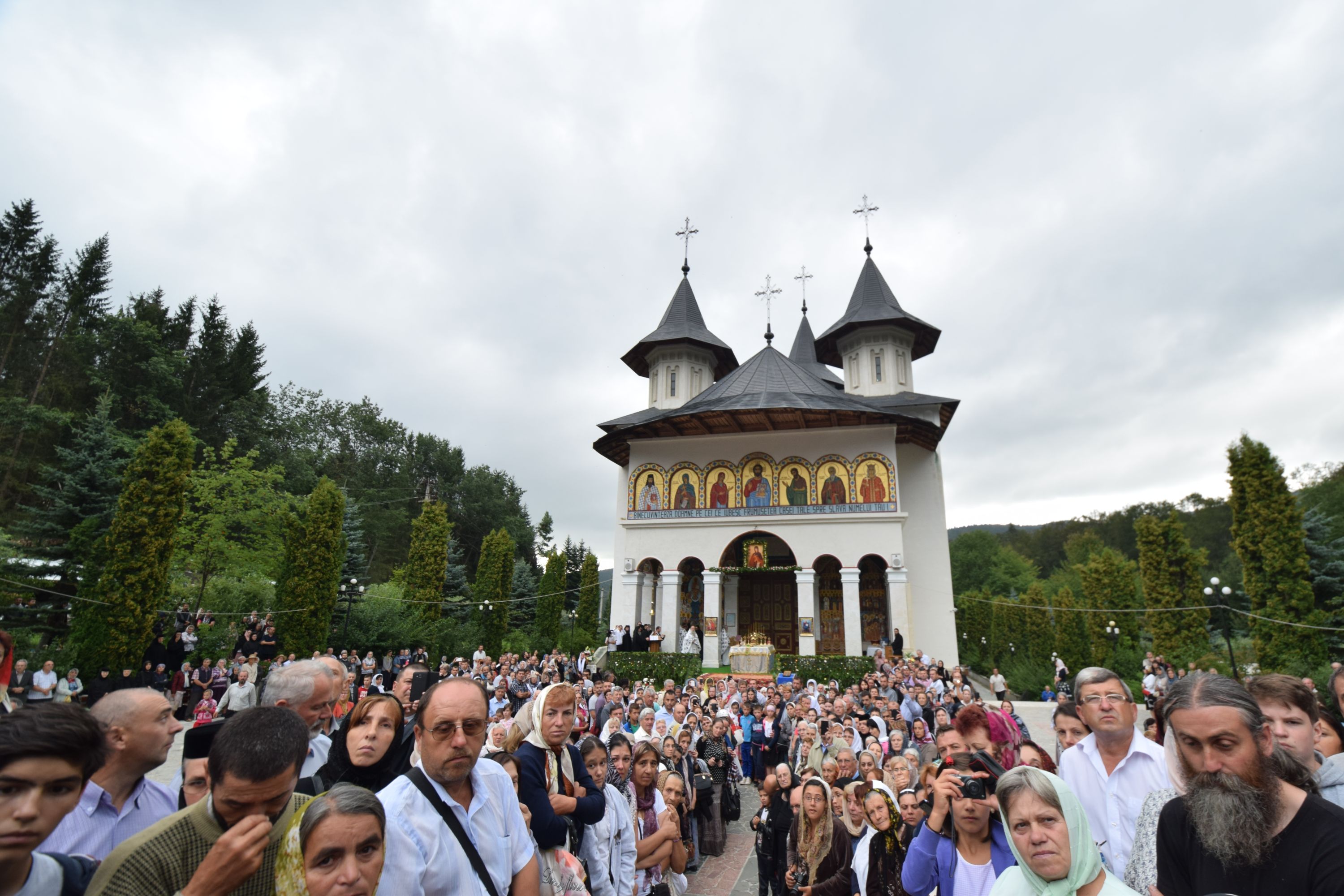 Sfânta Cuvioasă Teodora de la Sihla, sărbătorită la Mănăstirea Sihăstria de 3000 de pelerini