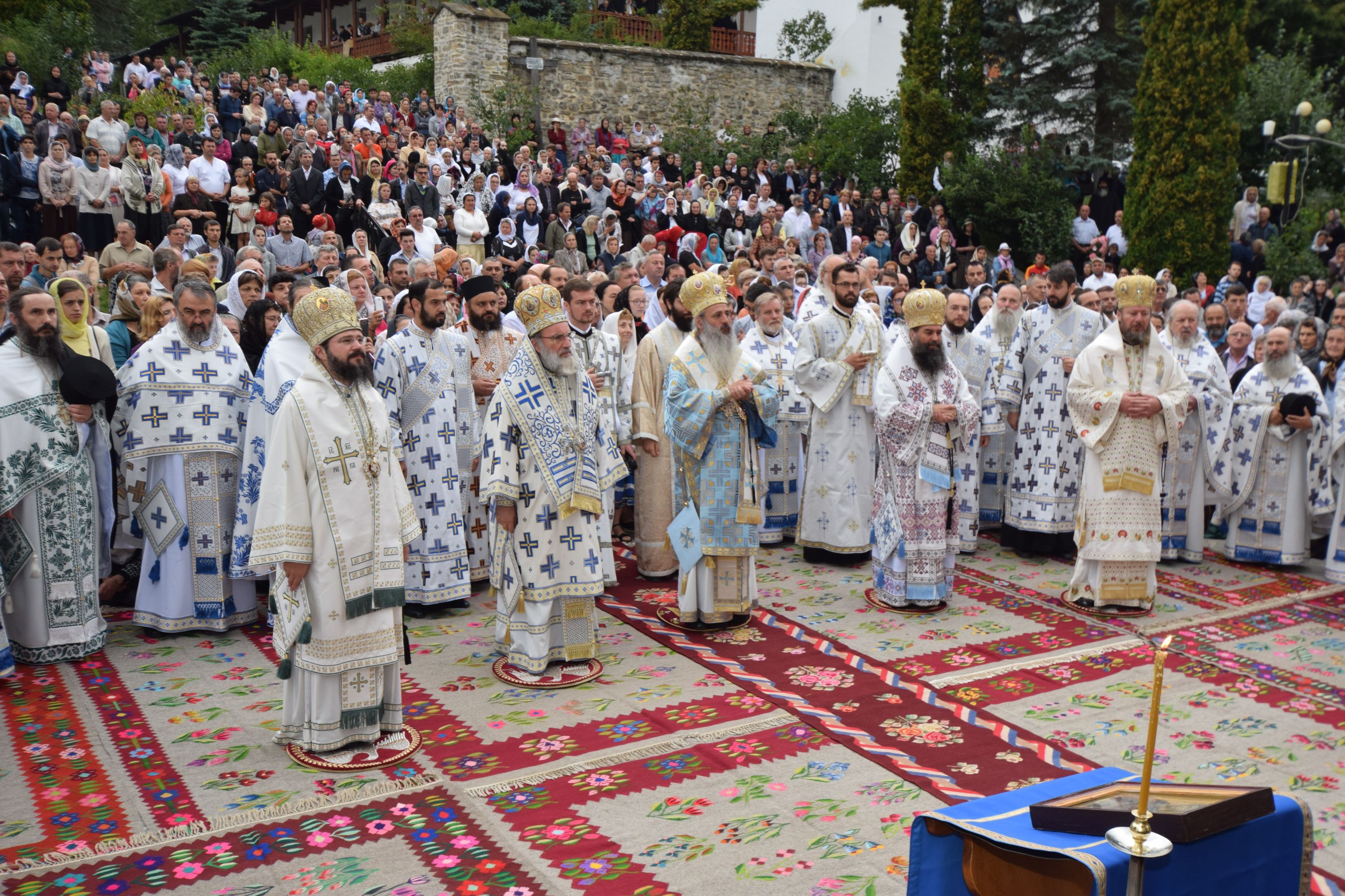Sfânta Cuvioasă Teodora de la Sihla, sărbătorită la Mănăstirea Sihăstria de 3000 de pelerini
