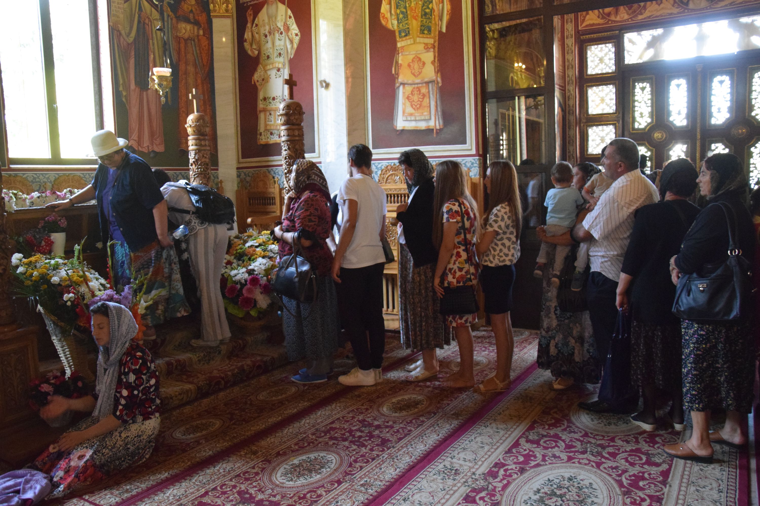 Hram la biserica Seminarului de la Mănăstirea Neamț: „Ar trebui să învățăm din viețile sfinților și să ne radicalizăm în bine” Hram la biserica Seminarului de la Mănăstirea Neamț: „Ar trebui să învățăm din viețile sfinților și să ne radicalizăm în bine”