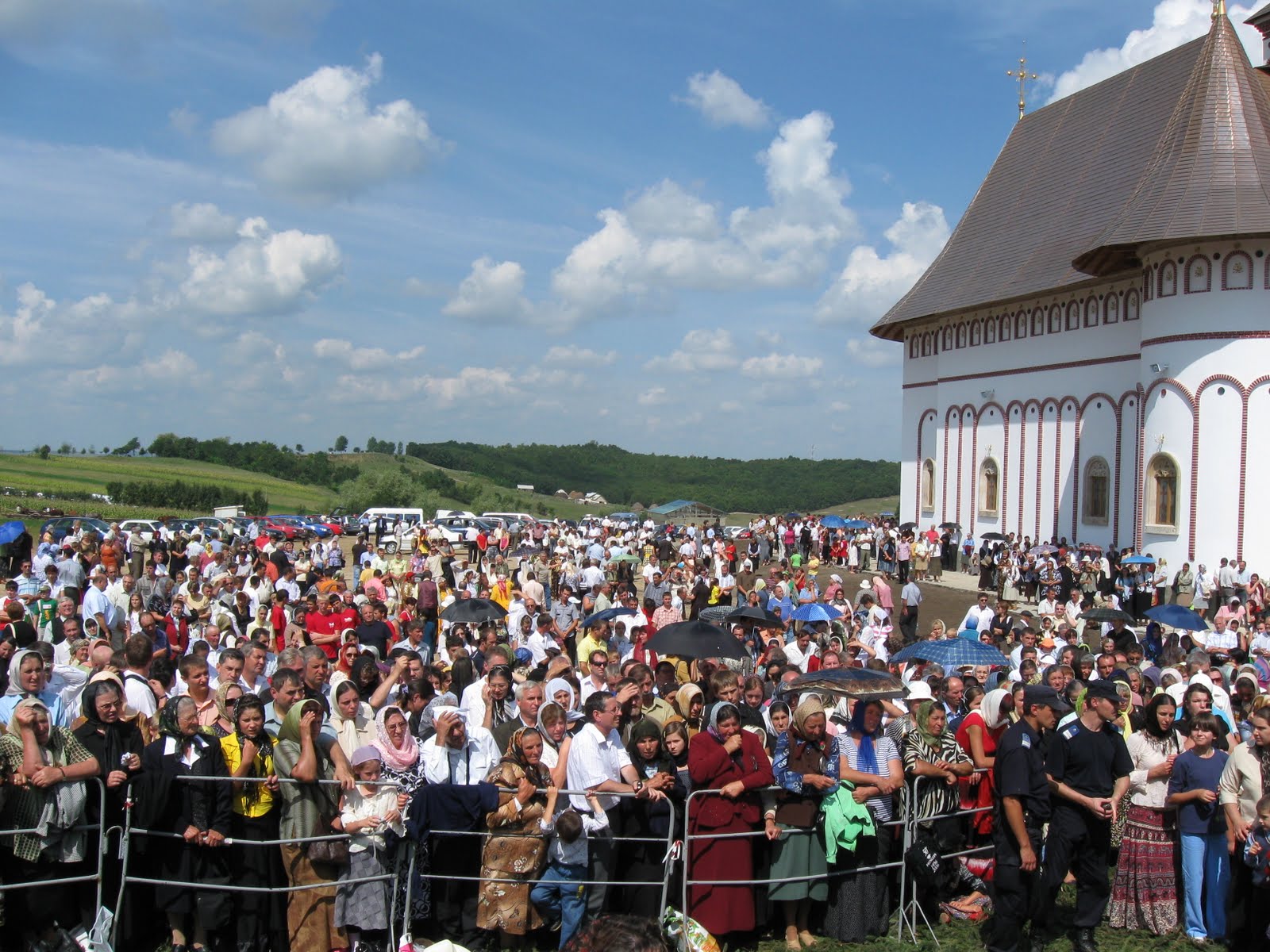 PS Varlaam Ploieşteanul, la hramul Mănăstirii Zosin