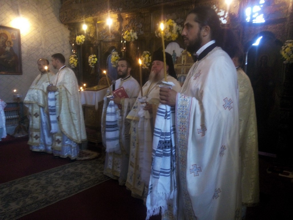 Sărbătoare în Parohia Cucuteni - Leţcani Sărbătoare în Parohia Cucuteni - Leţcani