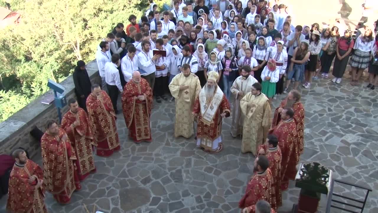 (VIDEO) Liturghie arhierească la Cetatea Neamțului