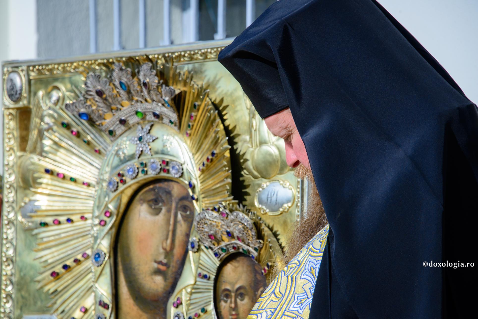 Omul, față în față cu icoana ‒ între arta sacră și arta desacralizată