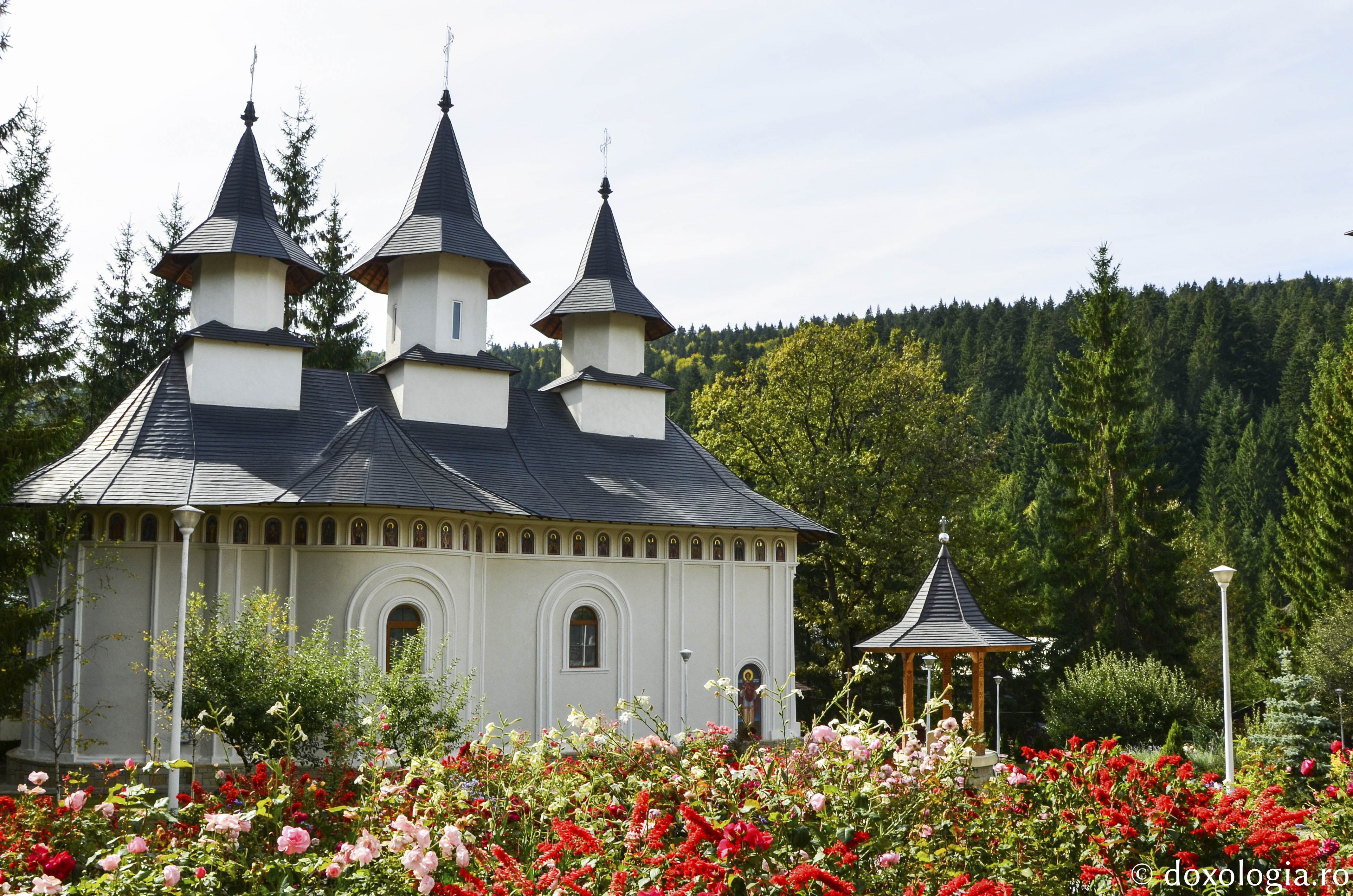 Arhitectura ansamblului monahal de la Durău