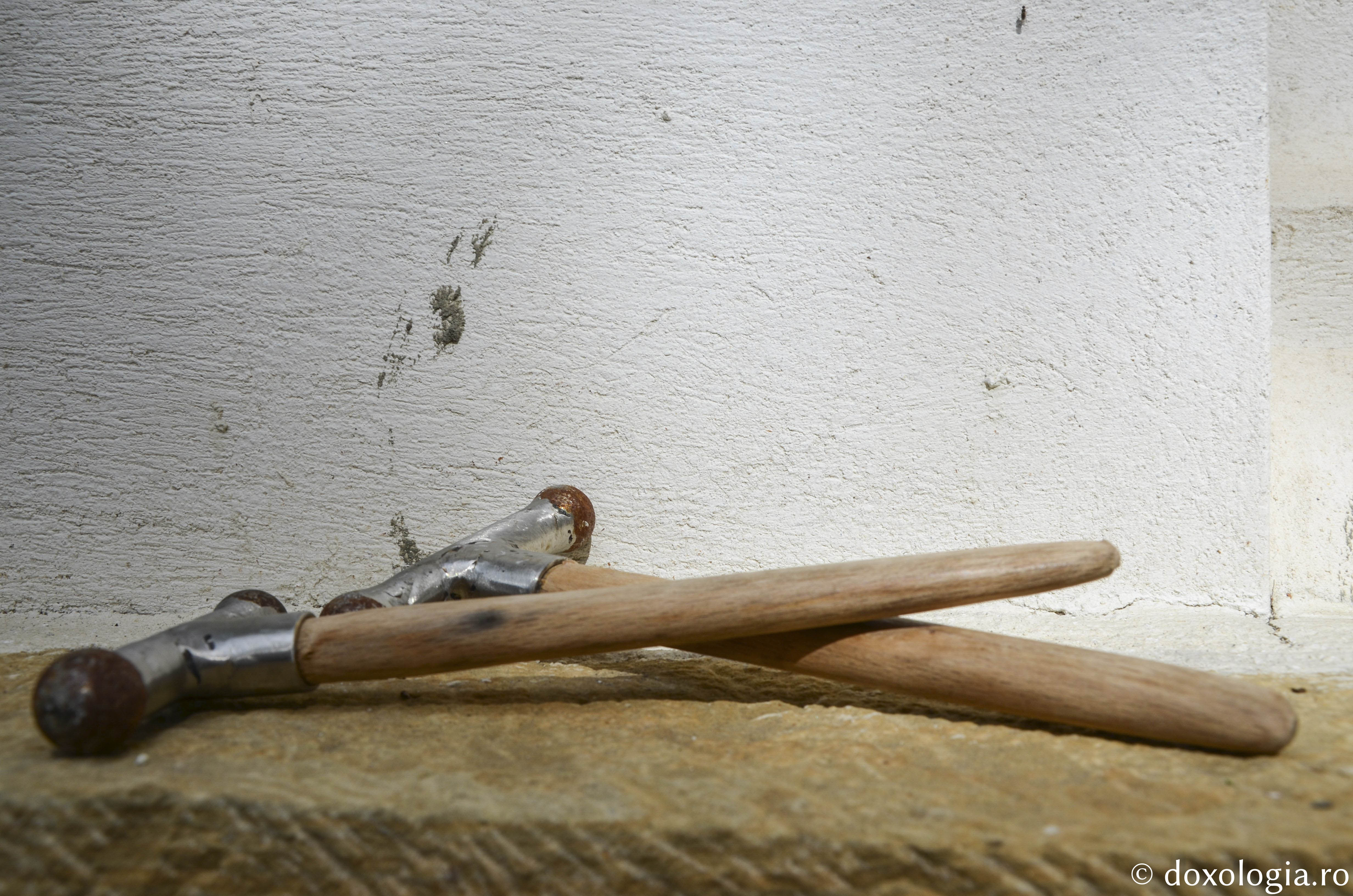 Pustnicii Ceahlăului, hrăniți de munte cu poame și ierburi ‒ mărturia lui Gheorghe Asachi