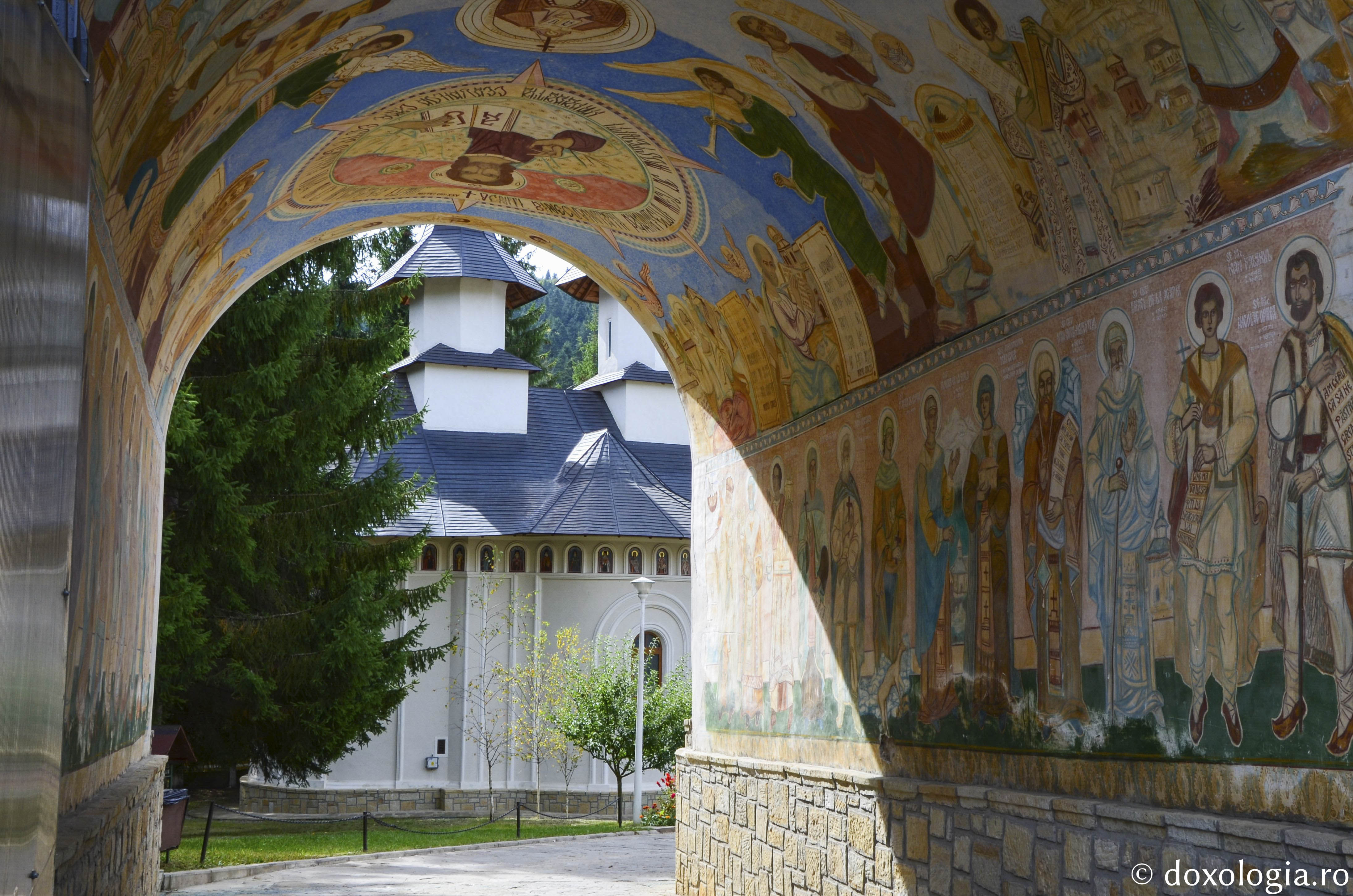 Arhitectura ansamblului monahal de la Durău