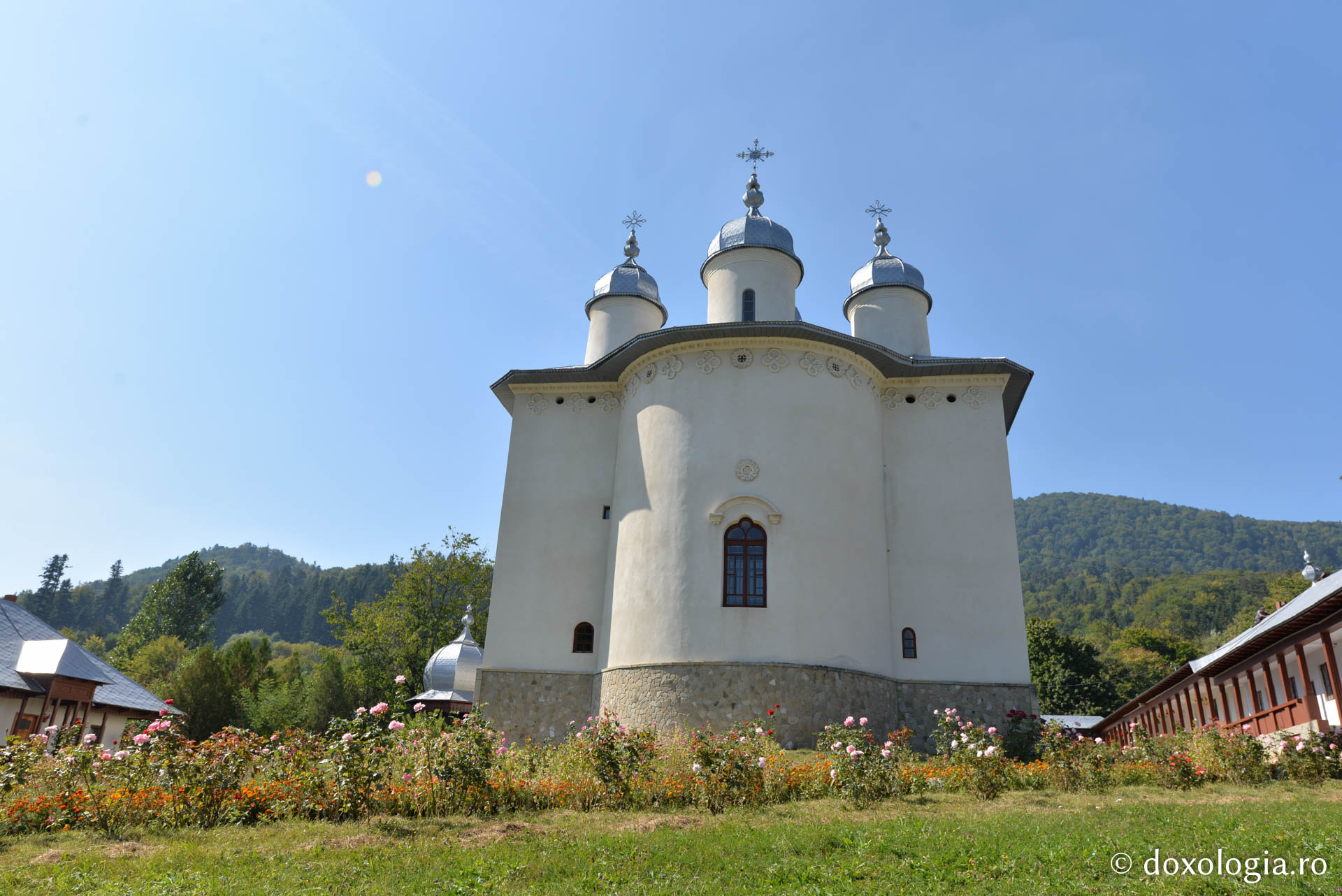 Viața Mănăstirii Horaița în timpul Cuvioșilor Irinarh Roset și Ermoghen Buhuș