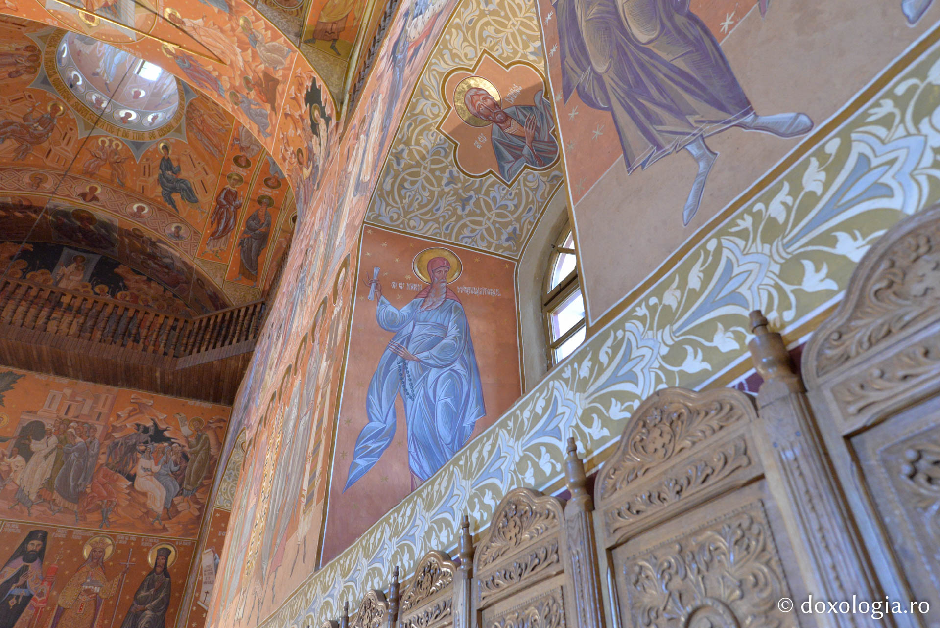 Unicitatea catapetesmei bisericii Mănăstirii Horaița