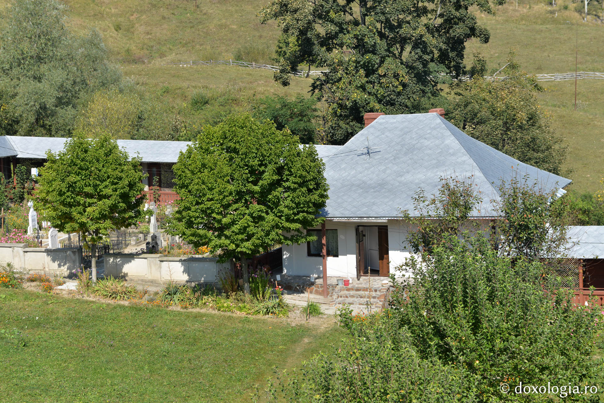 Viața Mănăstirii Horaița în timpul Cuvioșilor Irinarh Roset și Ermoghen Buhuș